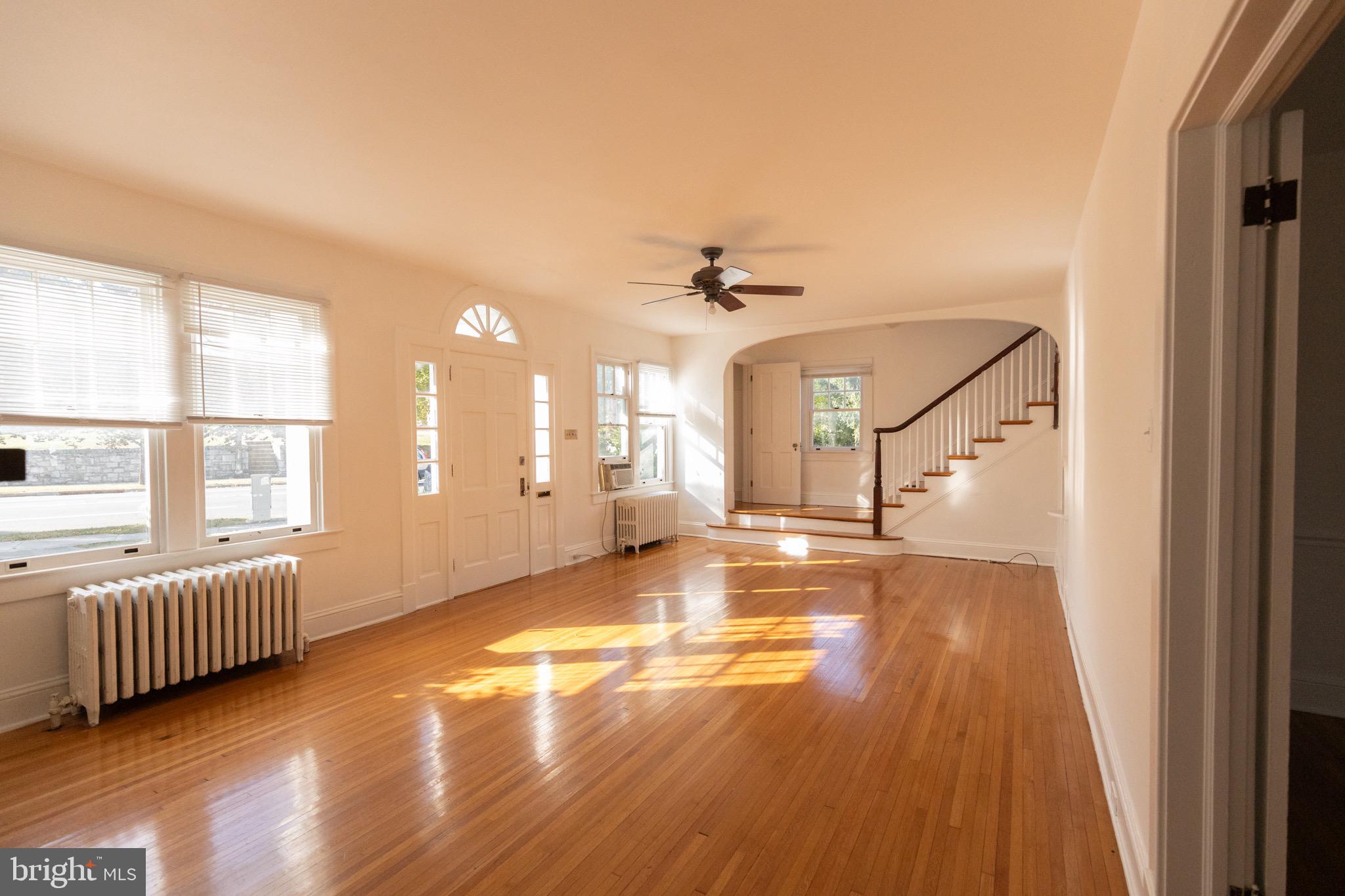 HENRY LAND - Residential