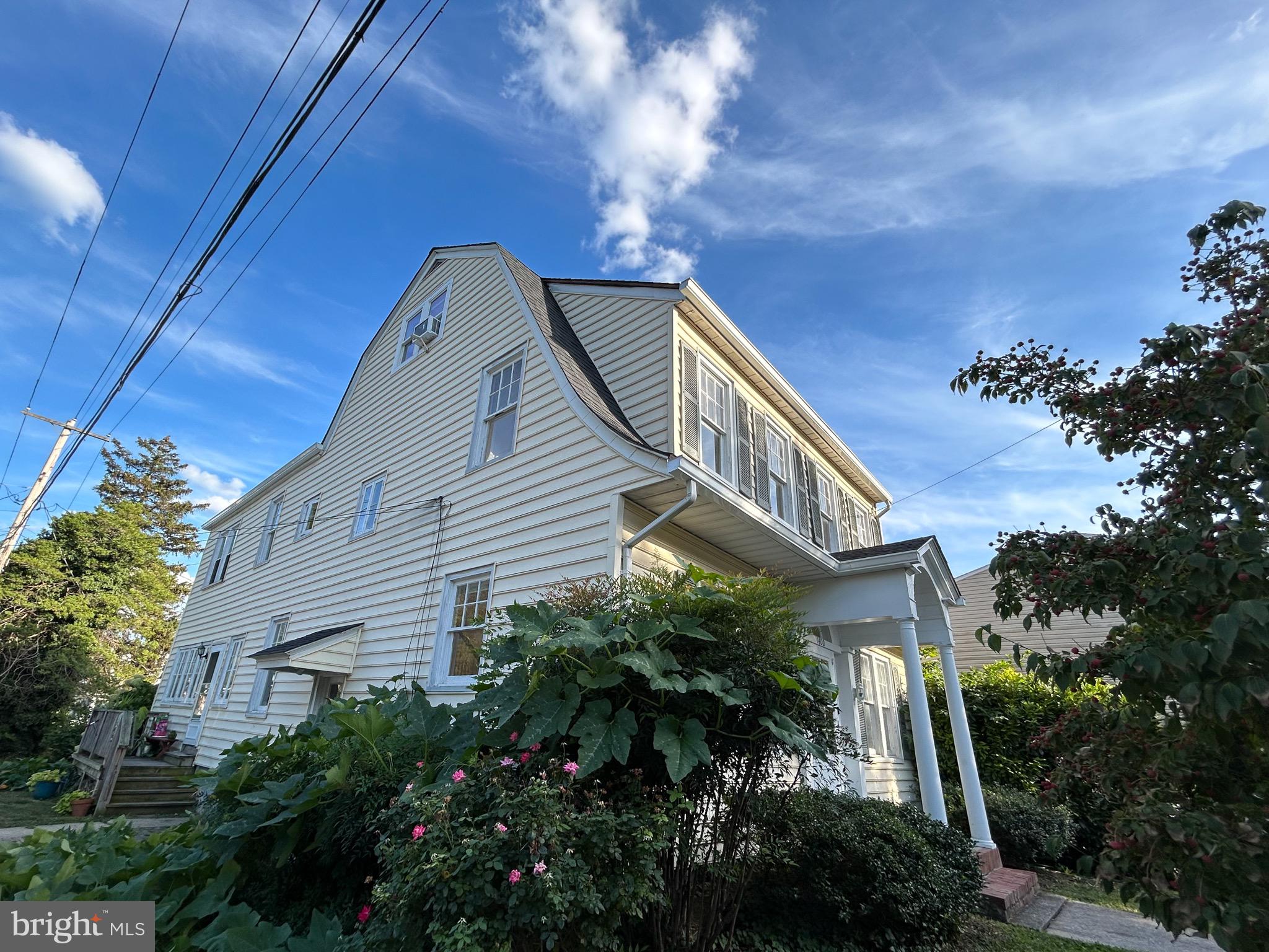 HENRY LAND - Residential