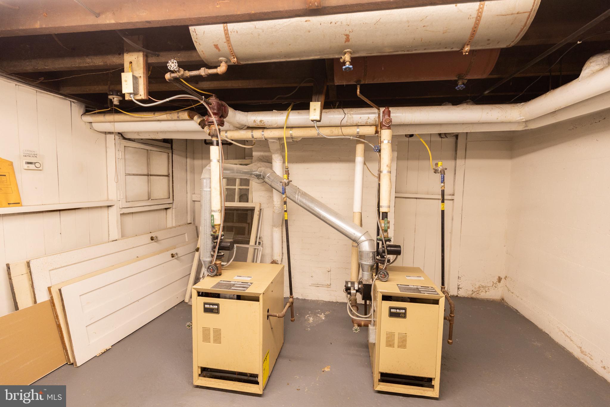 HENRY LAND - Residential