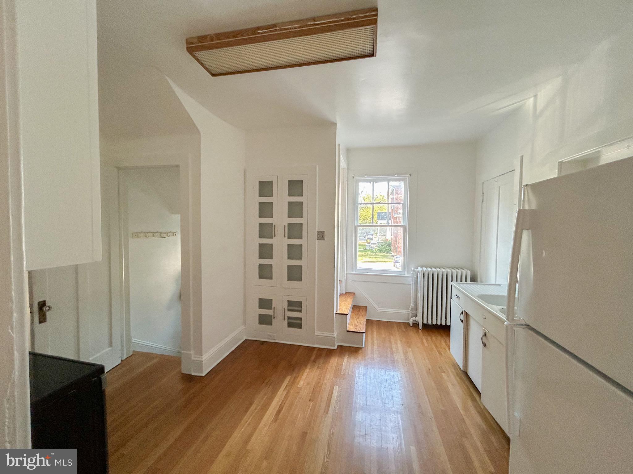 HENRY LAND - Residential