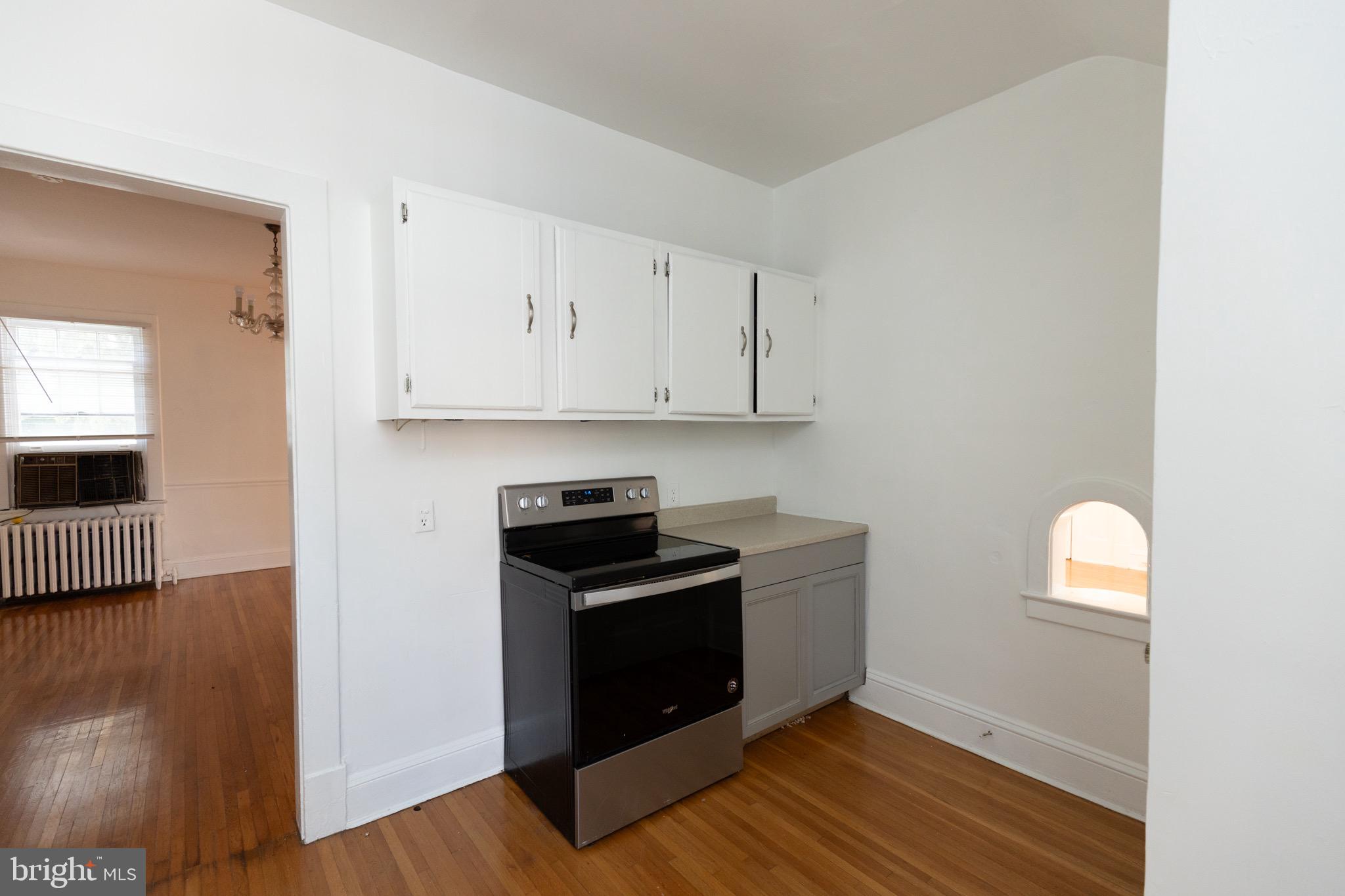 HENRY LAND - Residential