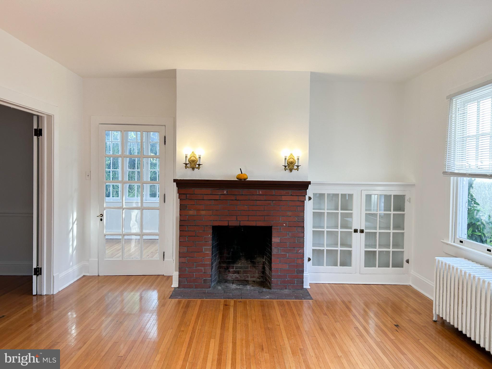 HENRY LAND - Residential