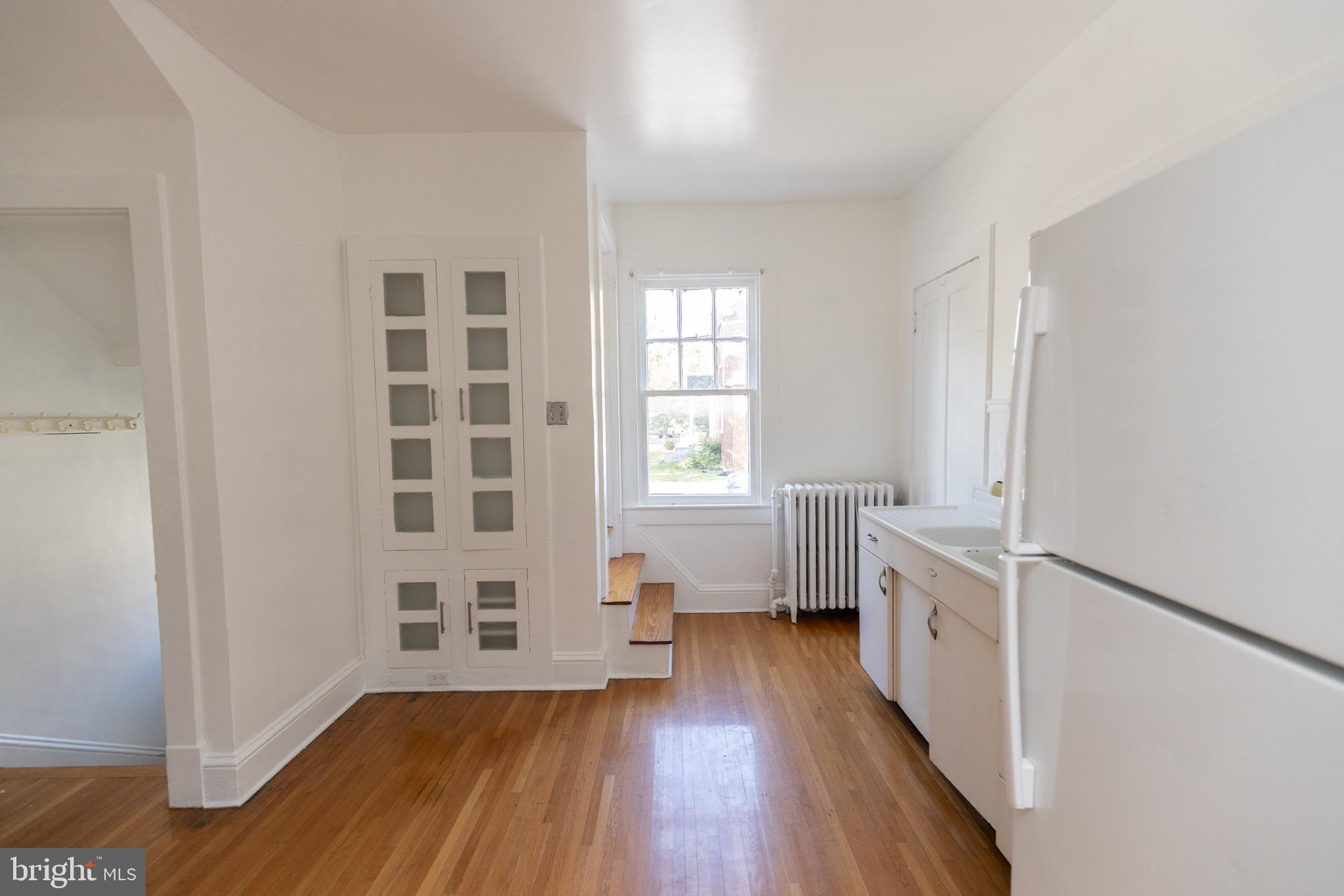 HENRY LAND - Residential