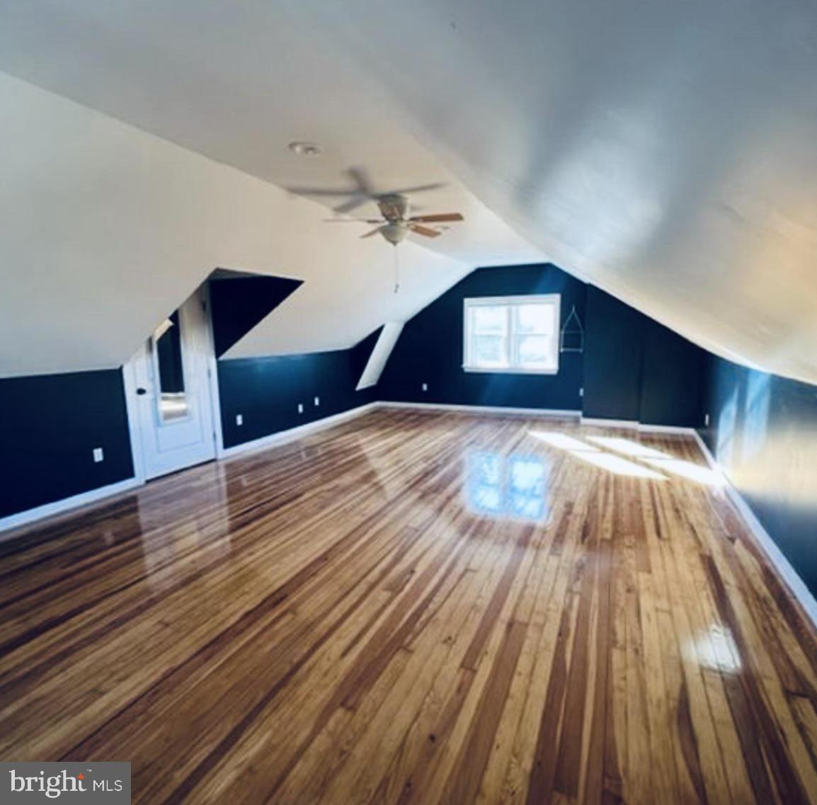 HENRY LAND - Residential