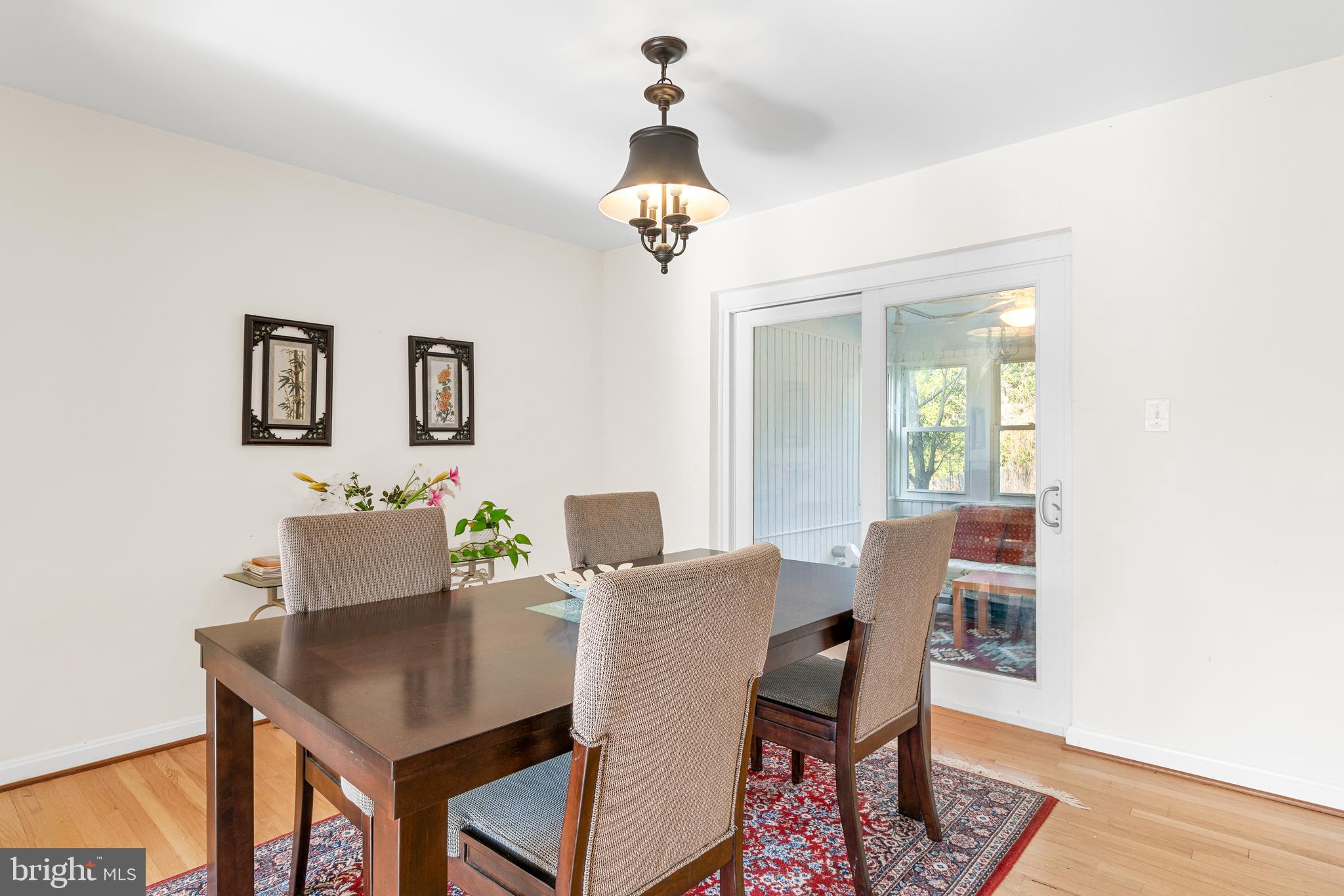 GREENWICH FOREST - Residential