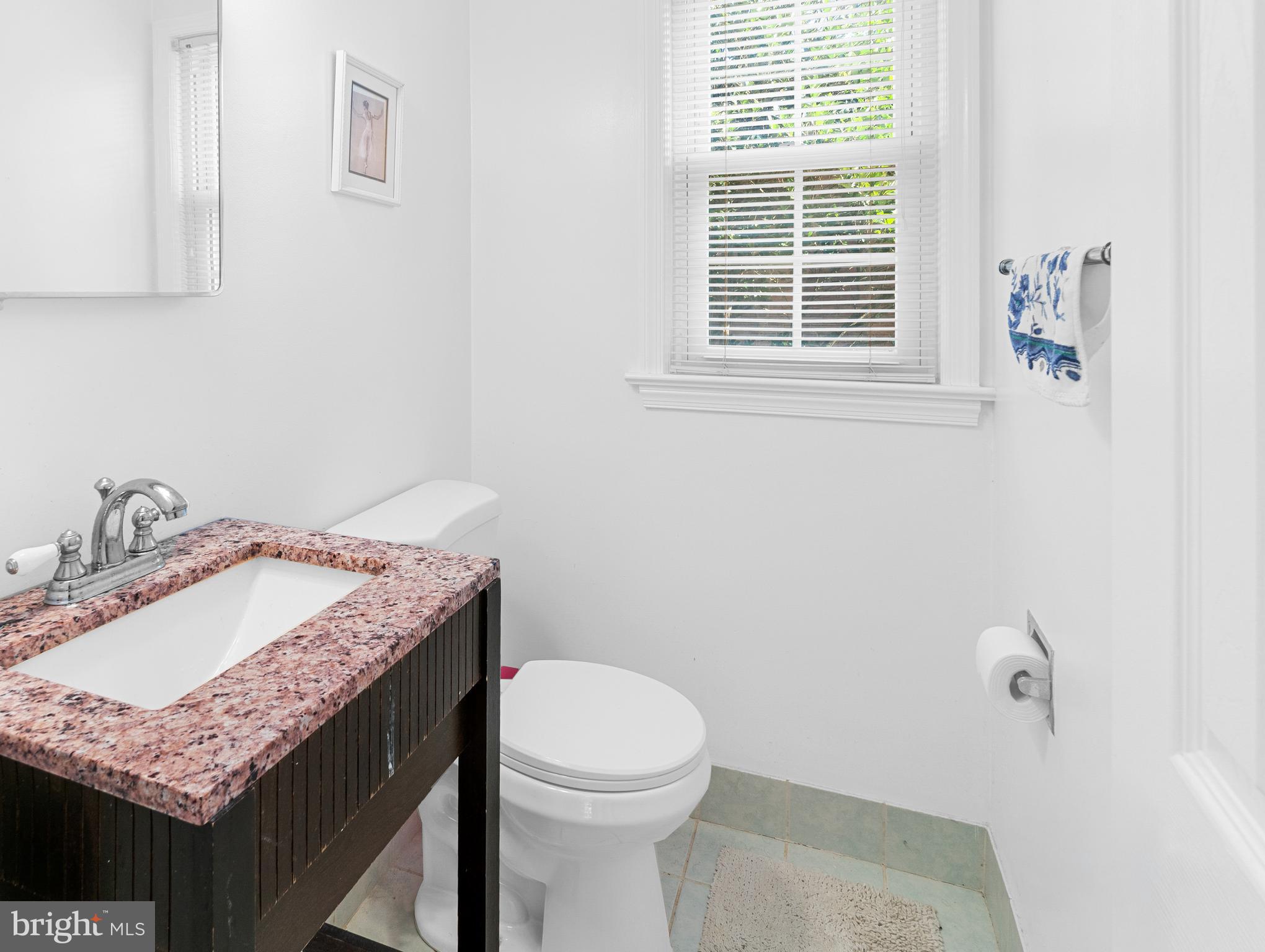 GREENWICH FOREST - Residential