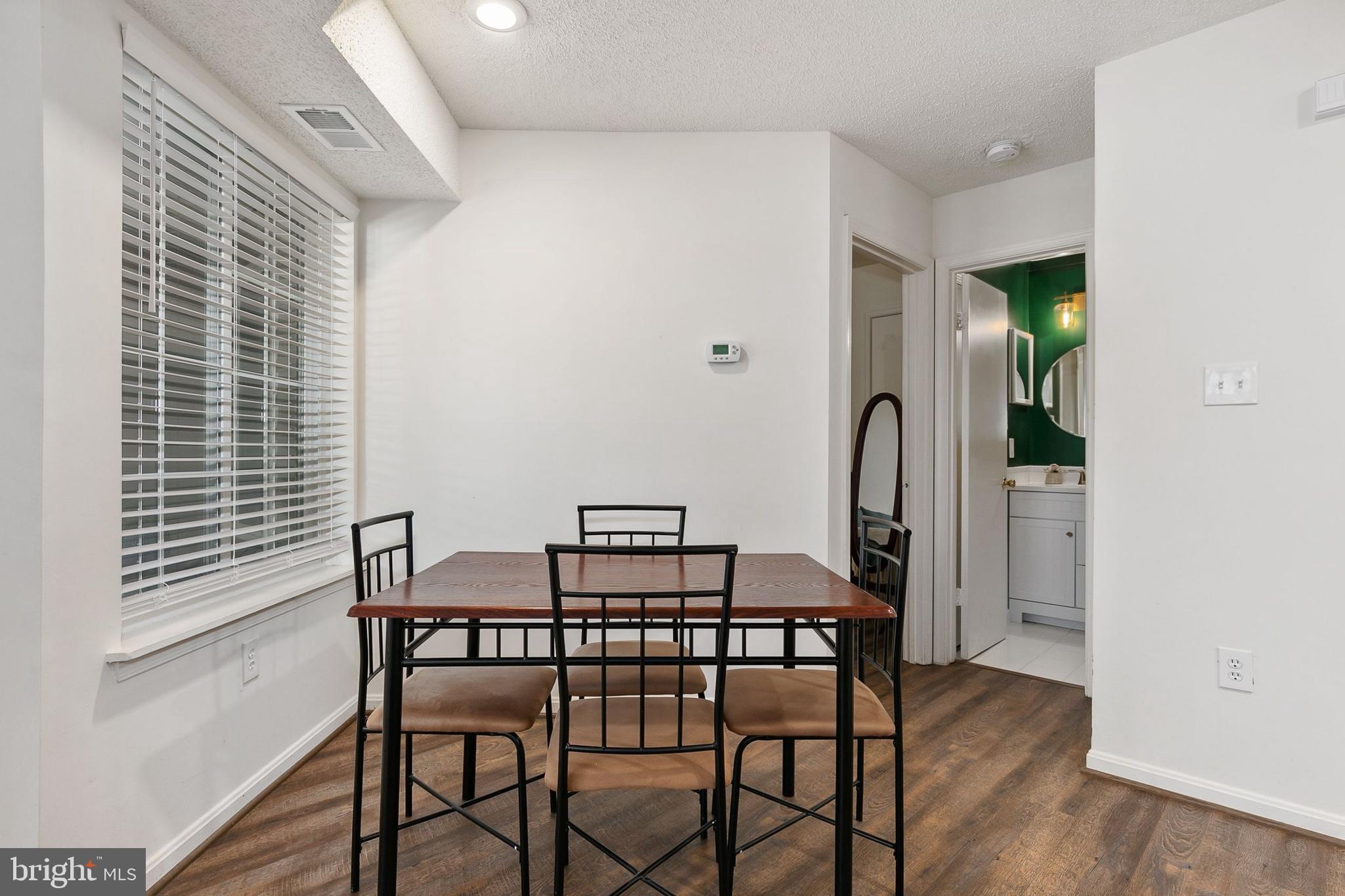 WHEATON - Residential