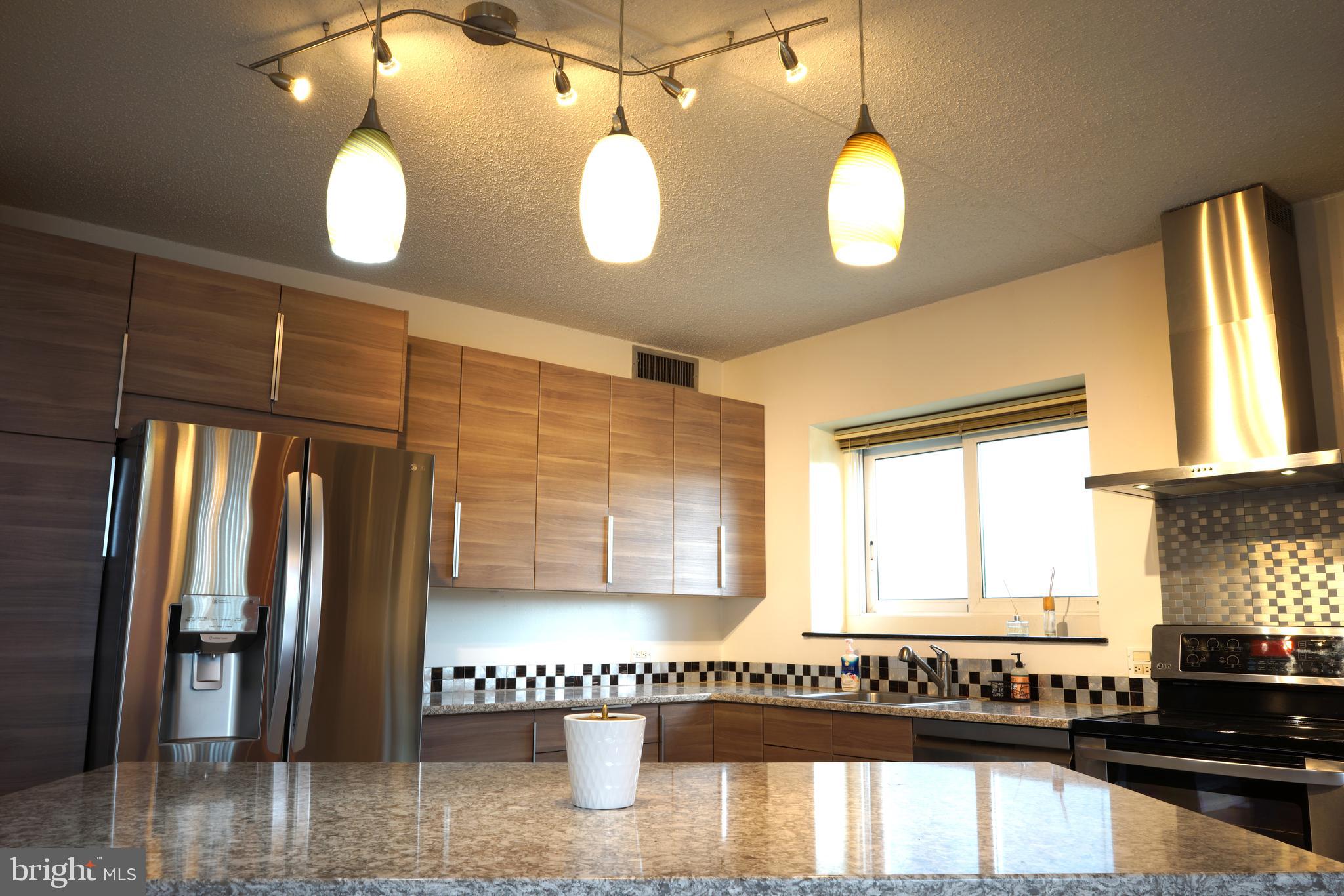 RIVERS EDGE - Residential