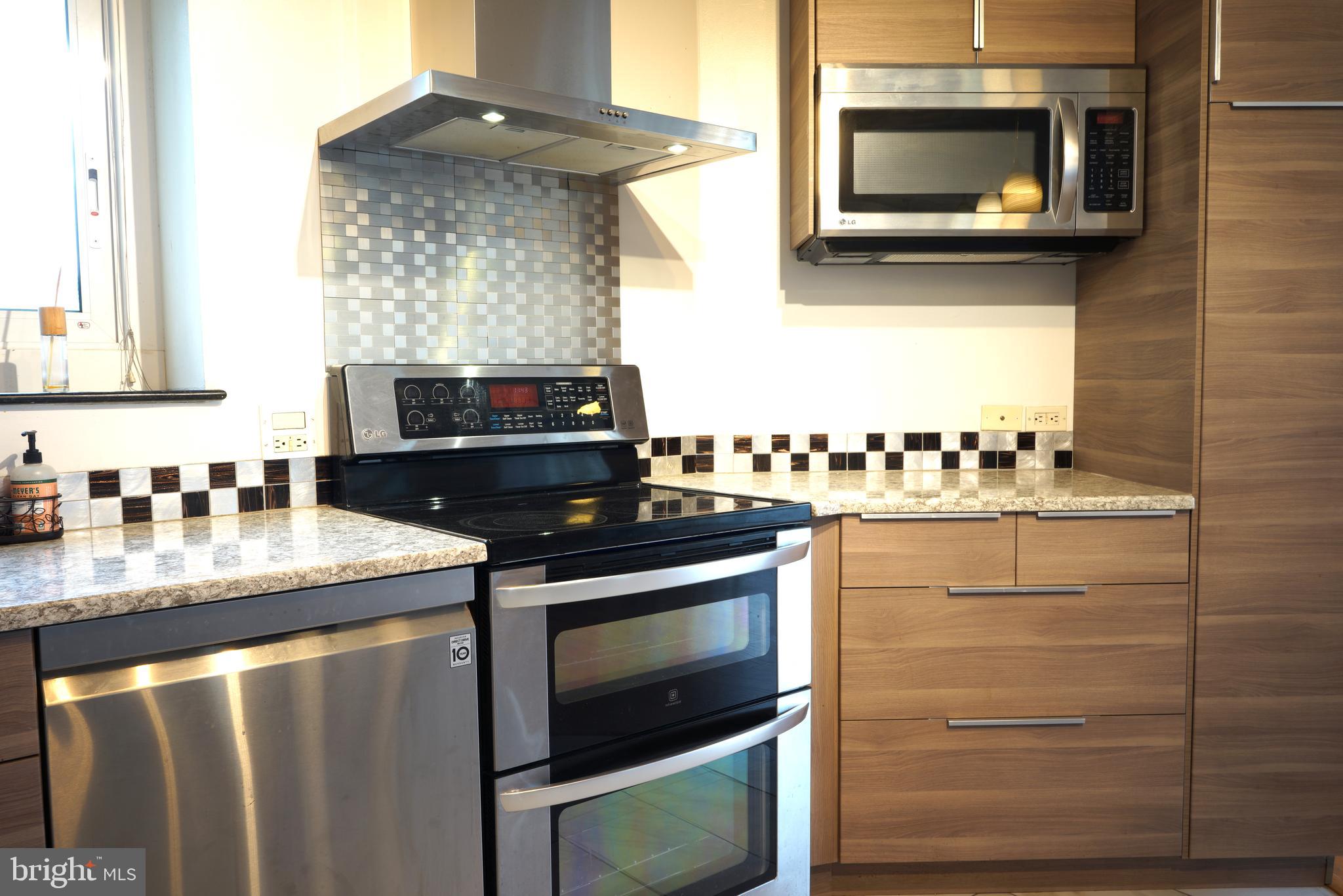 RIVERS EDGE - Residential
