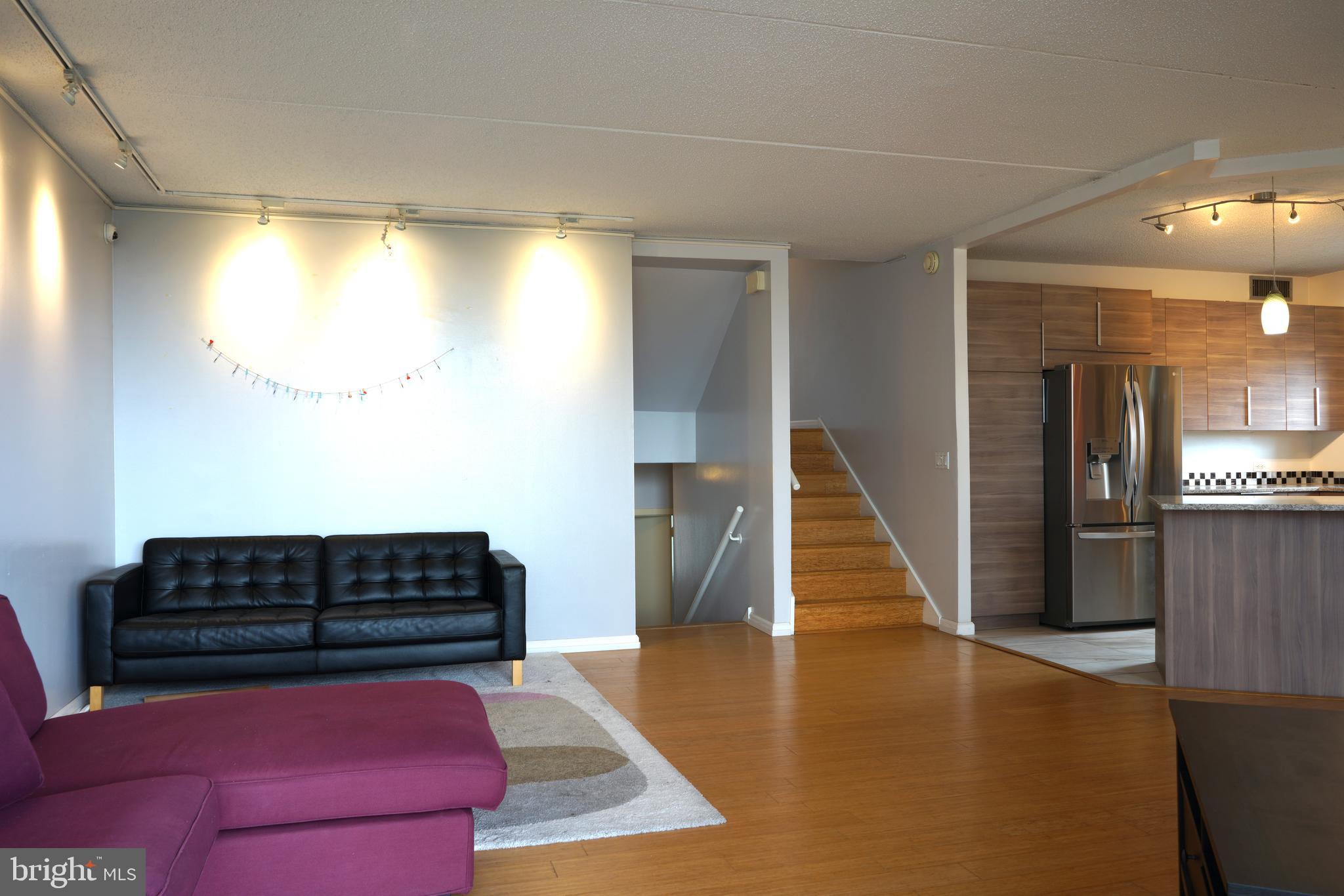 RIVERS EDGE - Residential