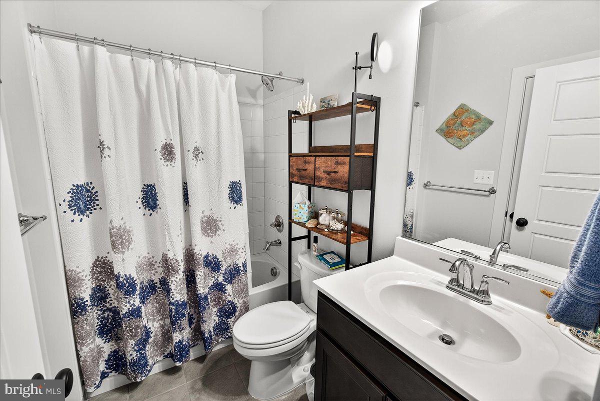 TWO RIVERS - Residential