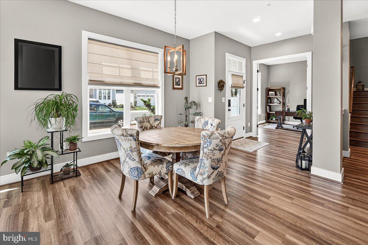TWO RIVERS - Residential