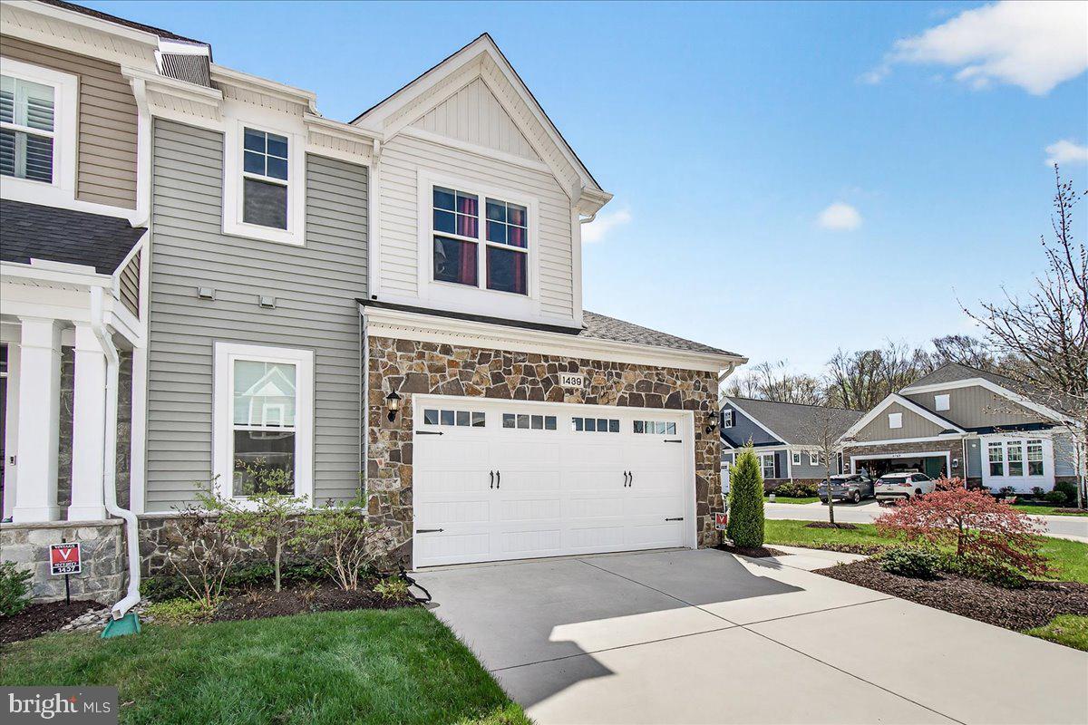 TWO RIVERS - Residential