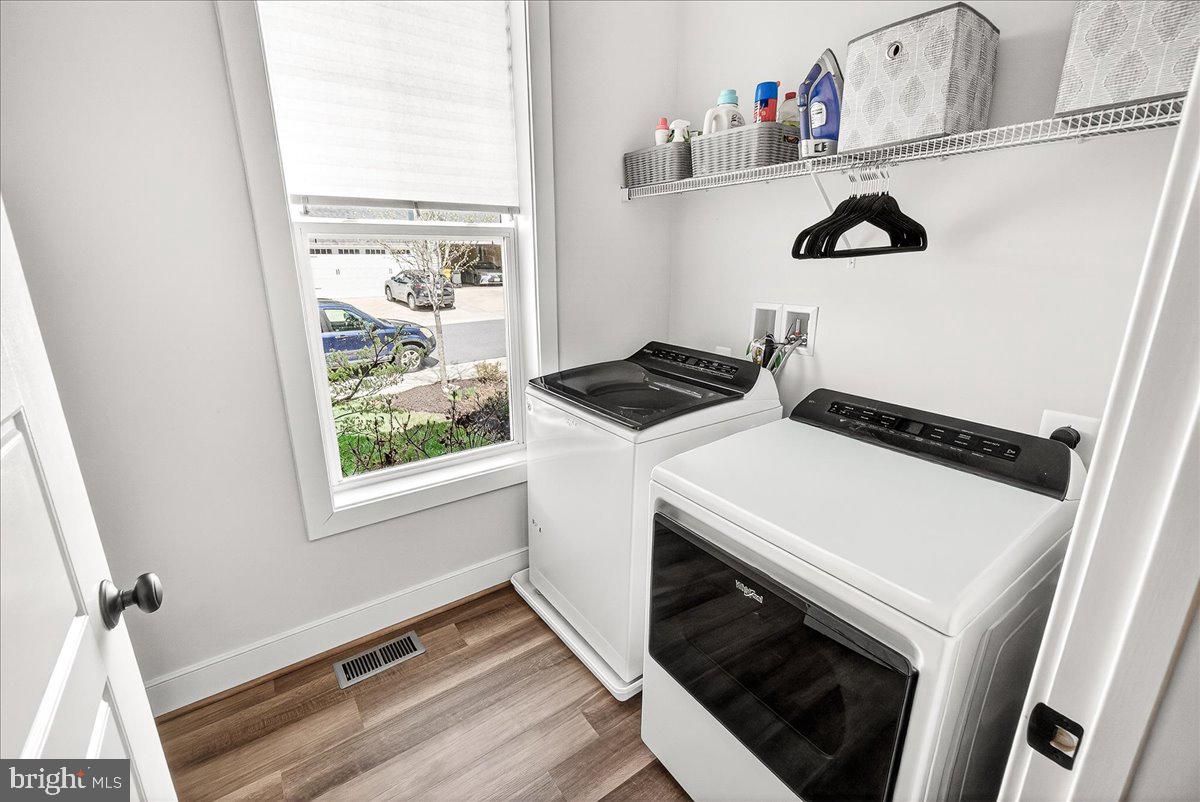 TWO RIVERS - Residential