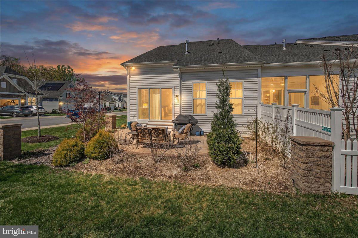 TWO RIVERS - Residential