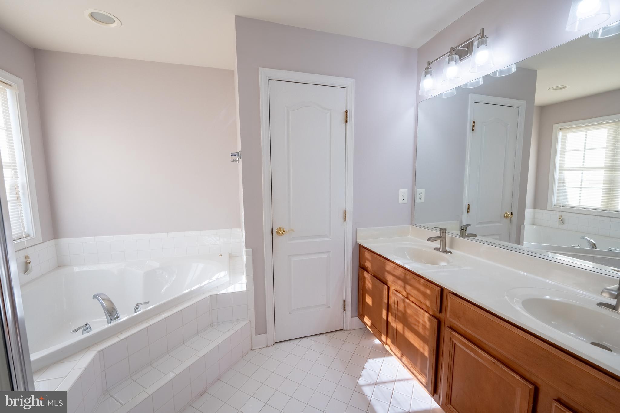 PORT POTOMAC - Residential Lease