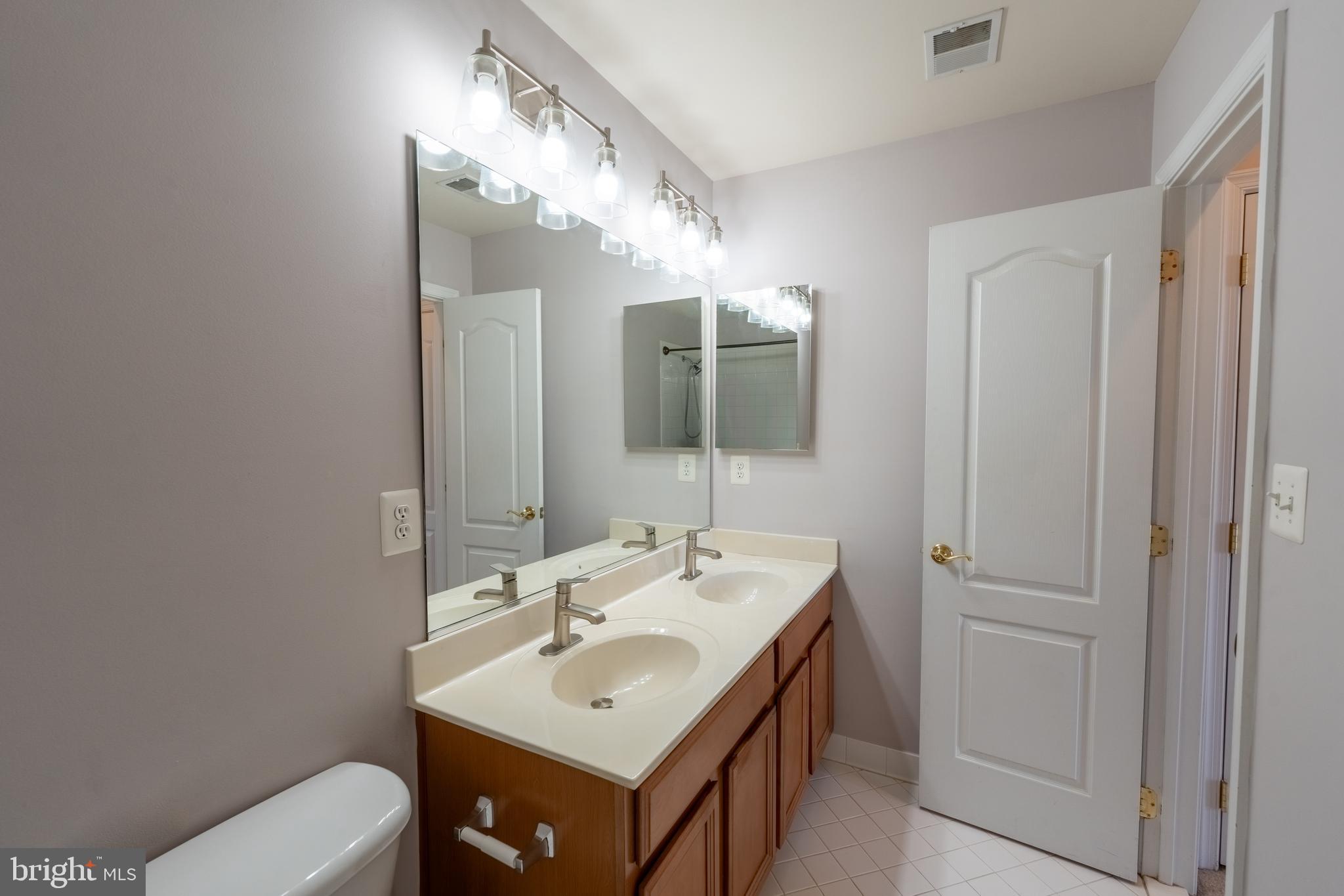 PORT POTOMAC - Residential Lease