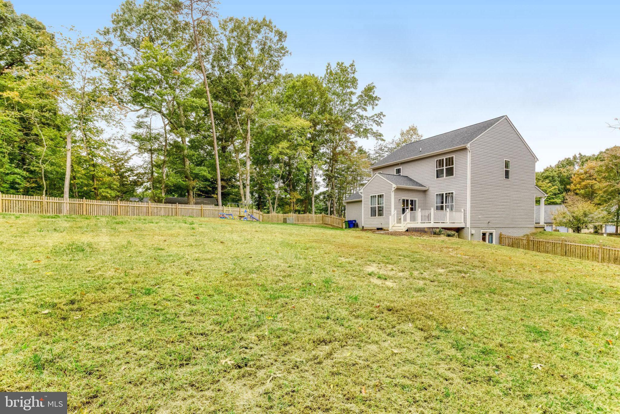 PIPE RUN - Residential Lease