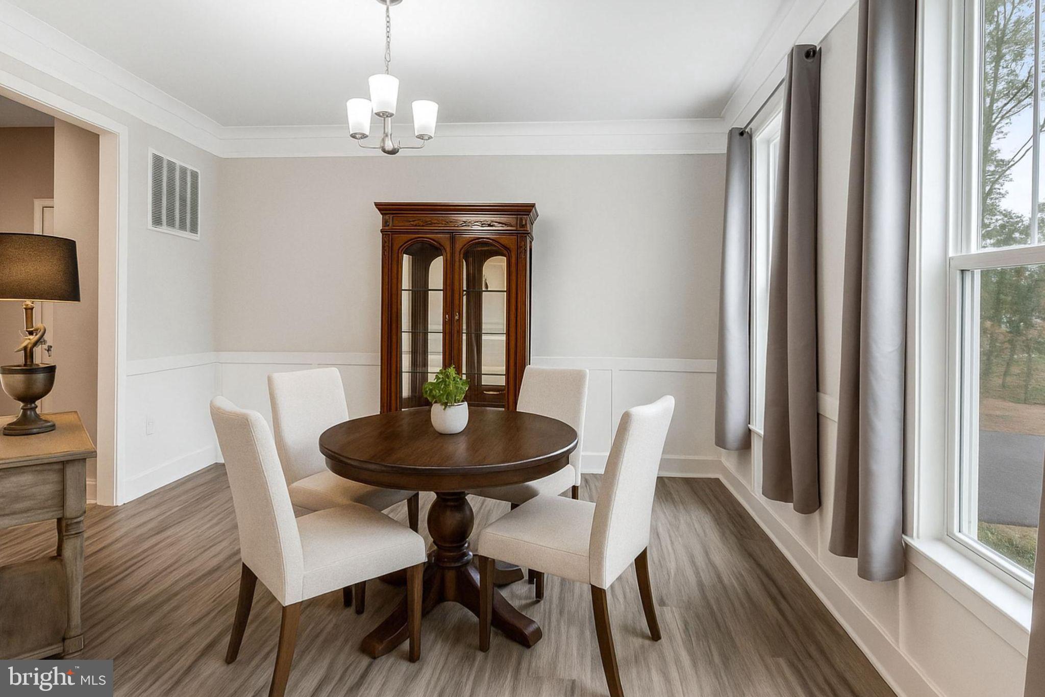 PIPE RUN - Residential Lease