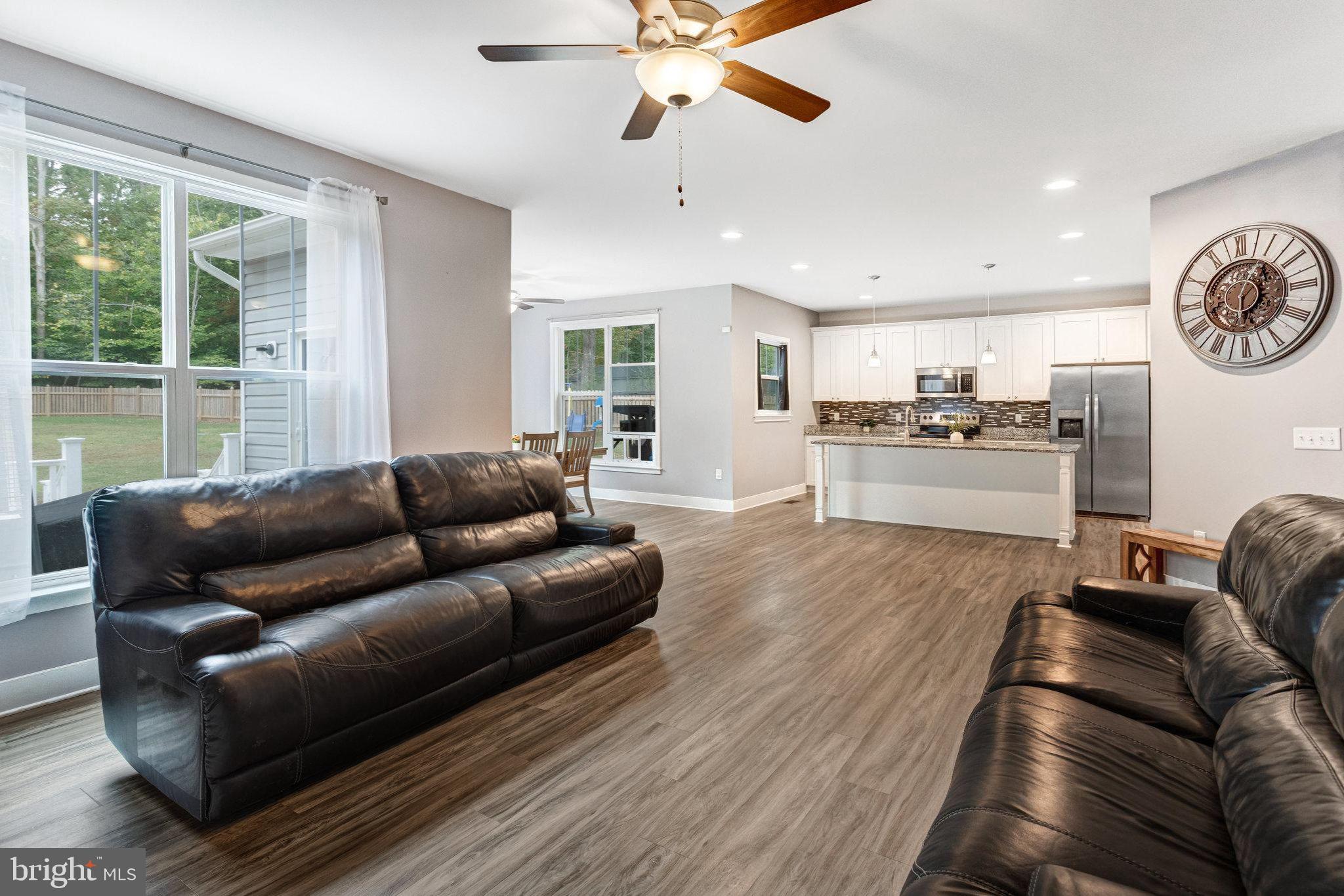 PIPE RUN - Residential Lease