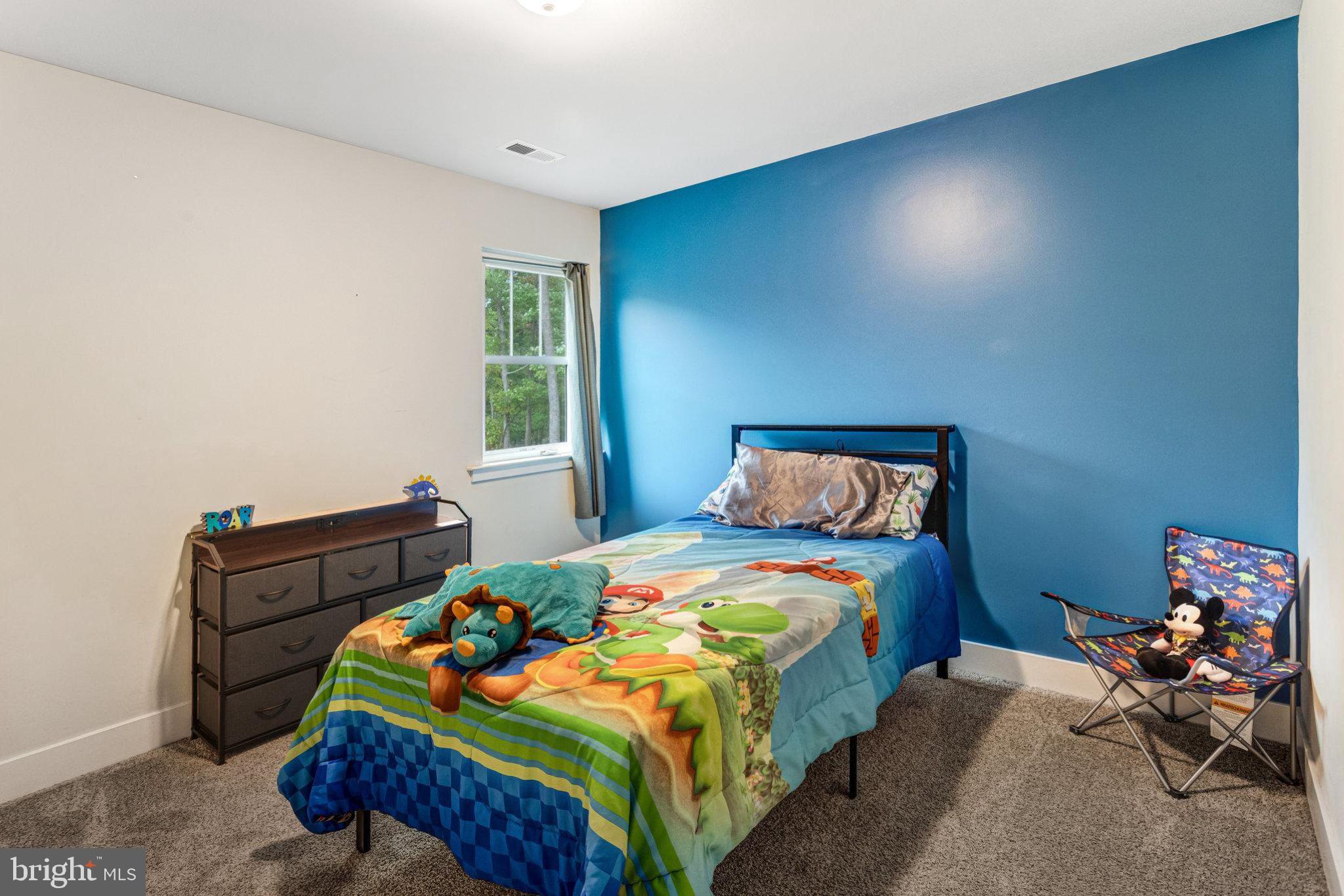 PIPE RUN - Residential Lease