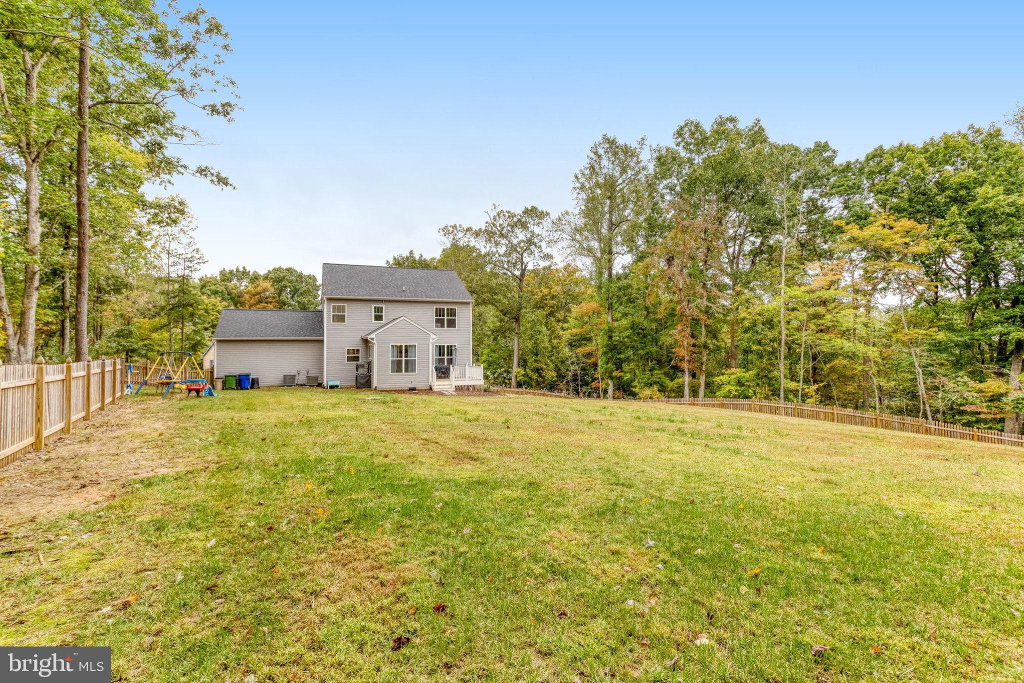 PIPE RUN - Residential Lease