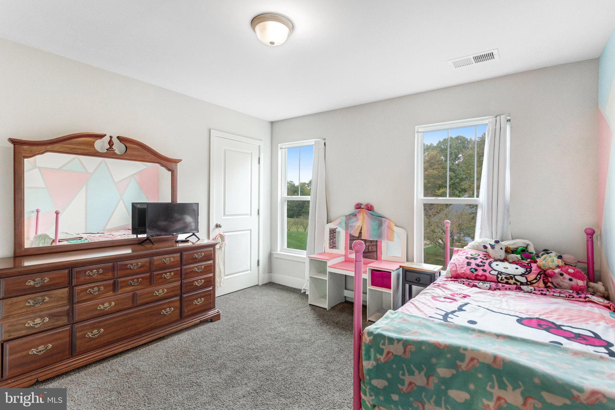 PIPE RUN - Residential Lease