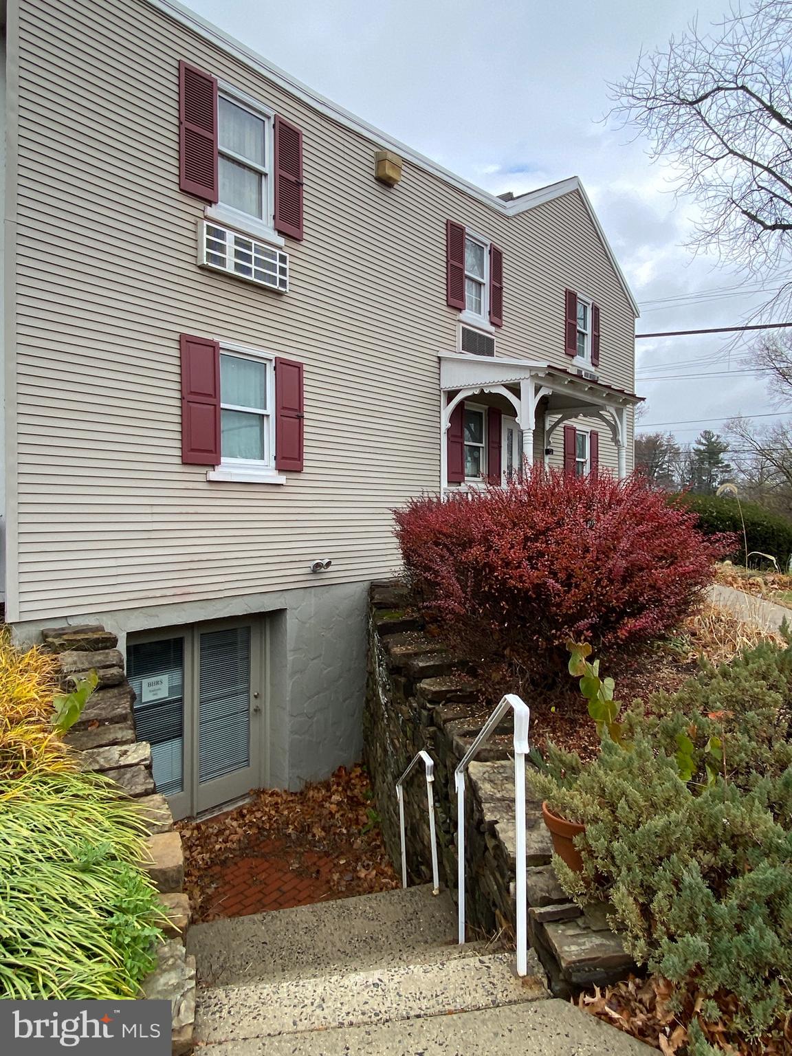 NONE AVAILABLE - Commercial Lease