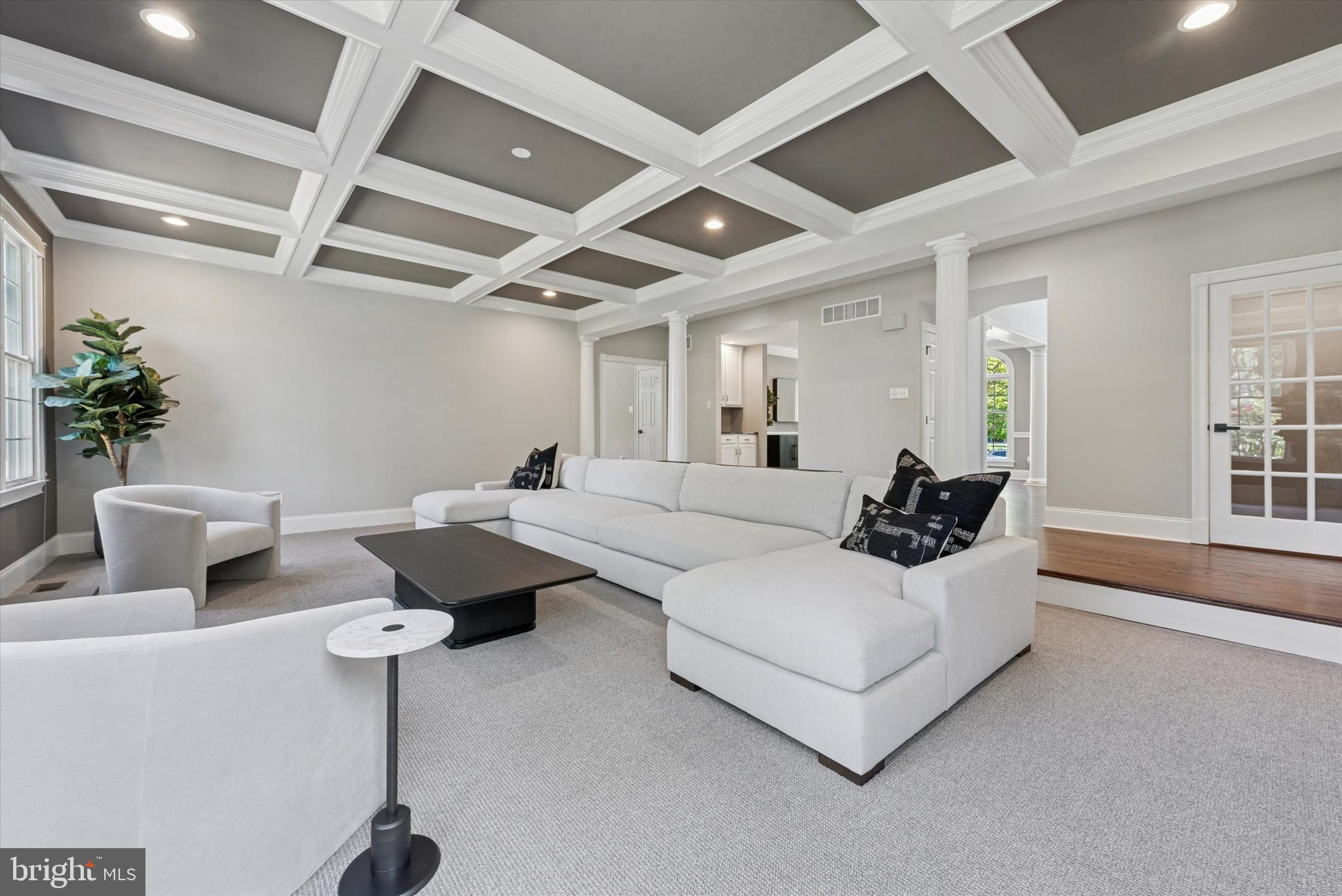 WESTTOWN CHASE - Residential