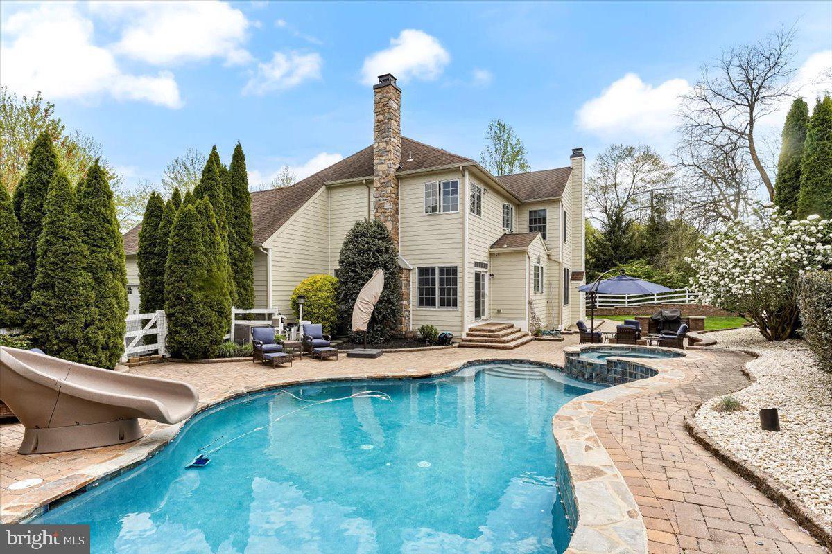 WESTTOWN CHASE - Residential