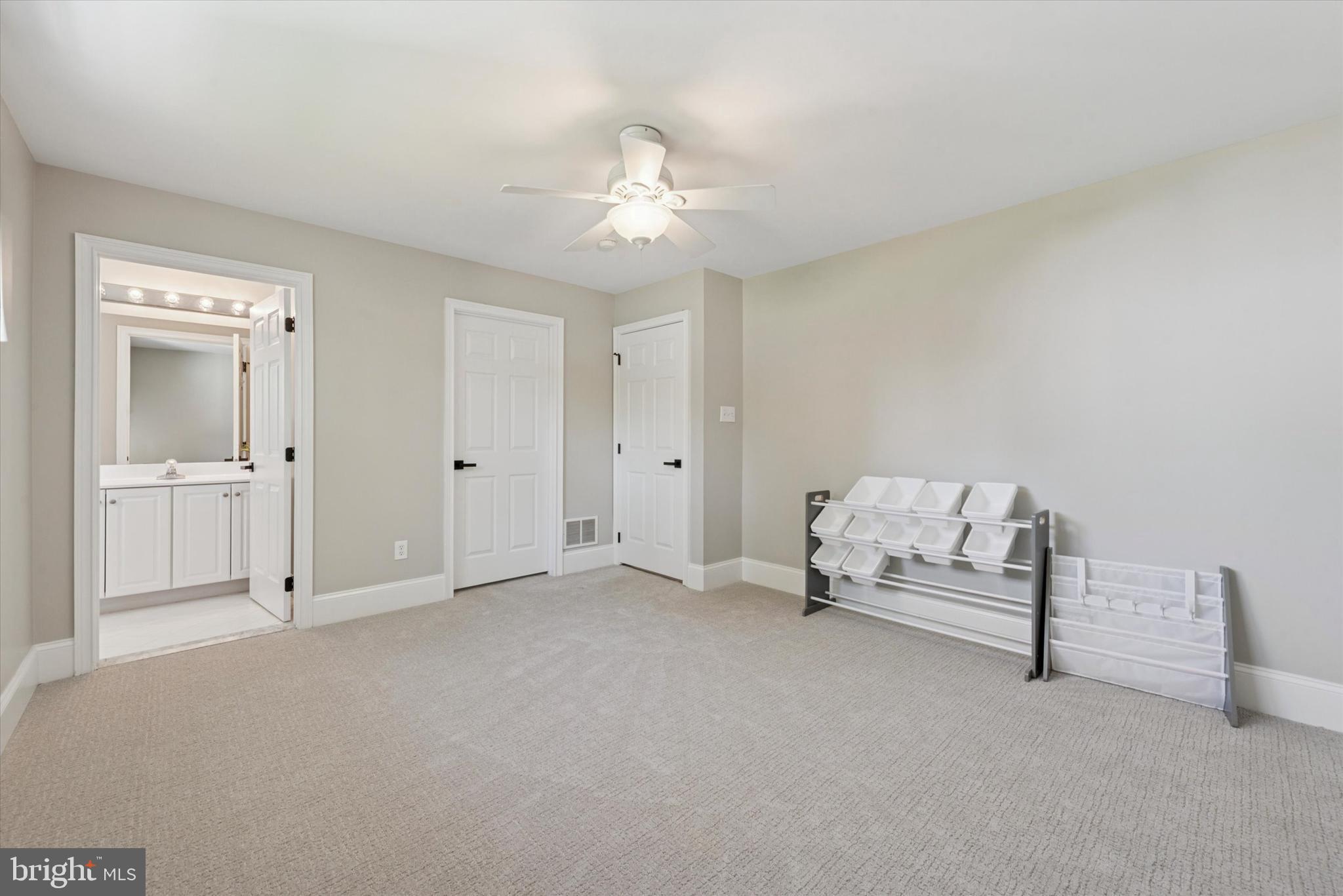 WESTTOWN CHASE - Residential