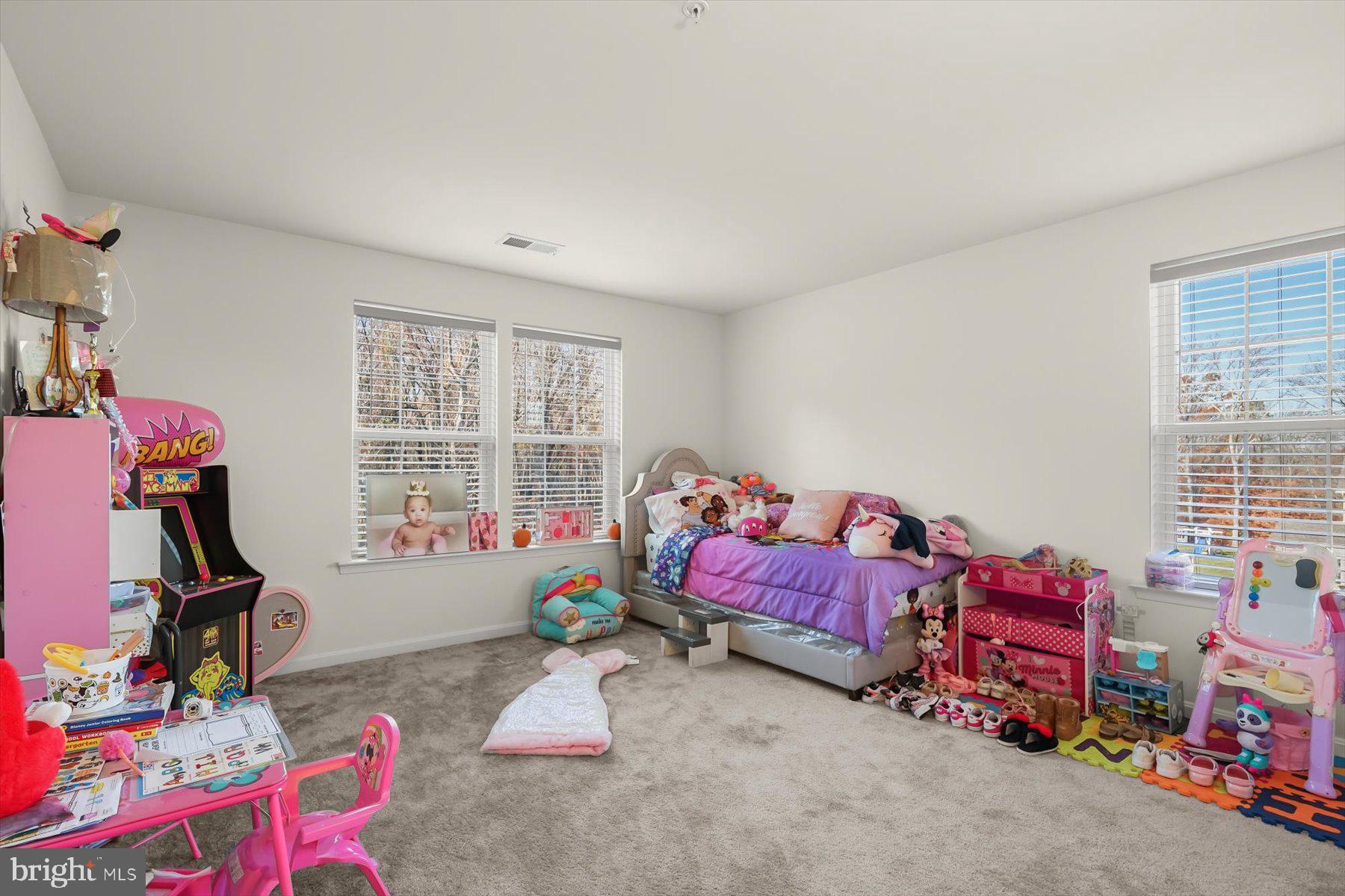 ST JAMES-PLAT 1> - Residential