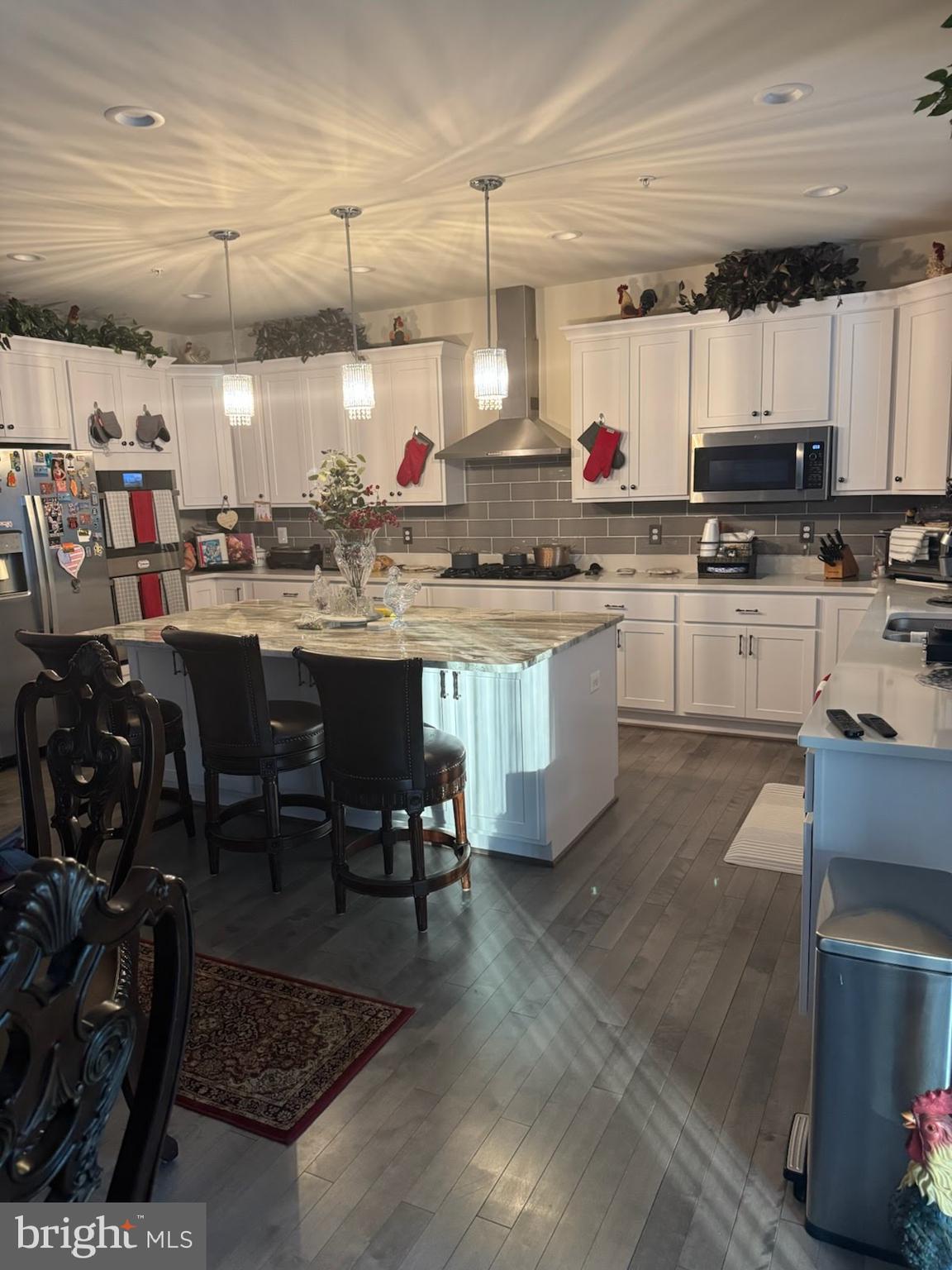 2102 SAINT JAMES ROAD