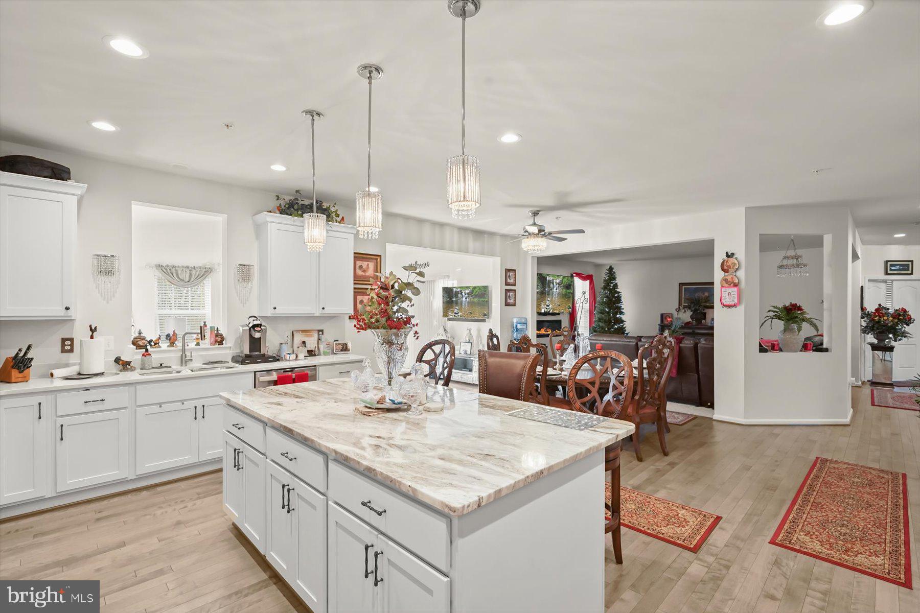 ST JAMES-PLAT 1> - Residential