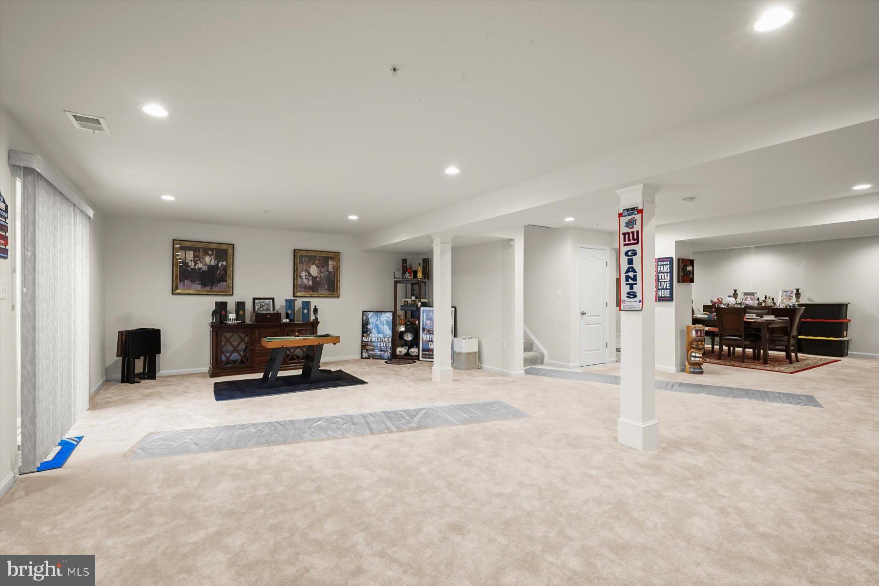 ST JAMES-PLAT 1> - Residential