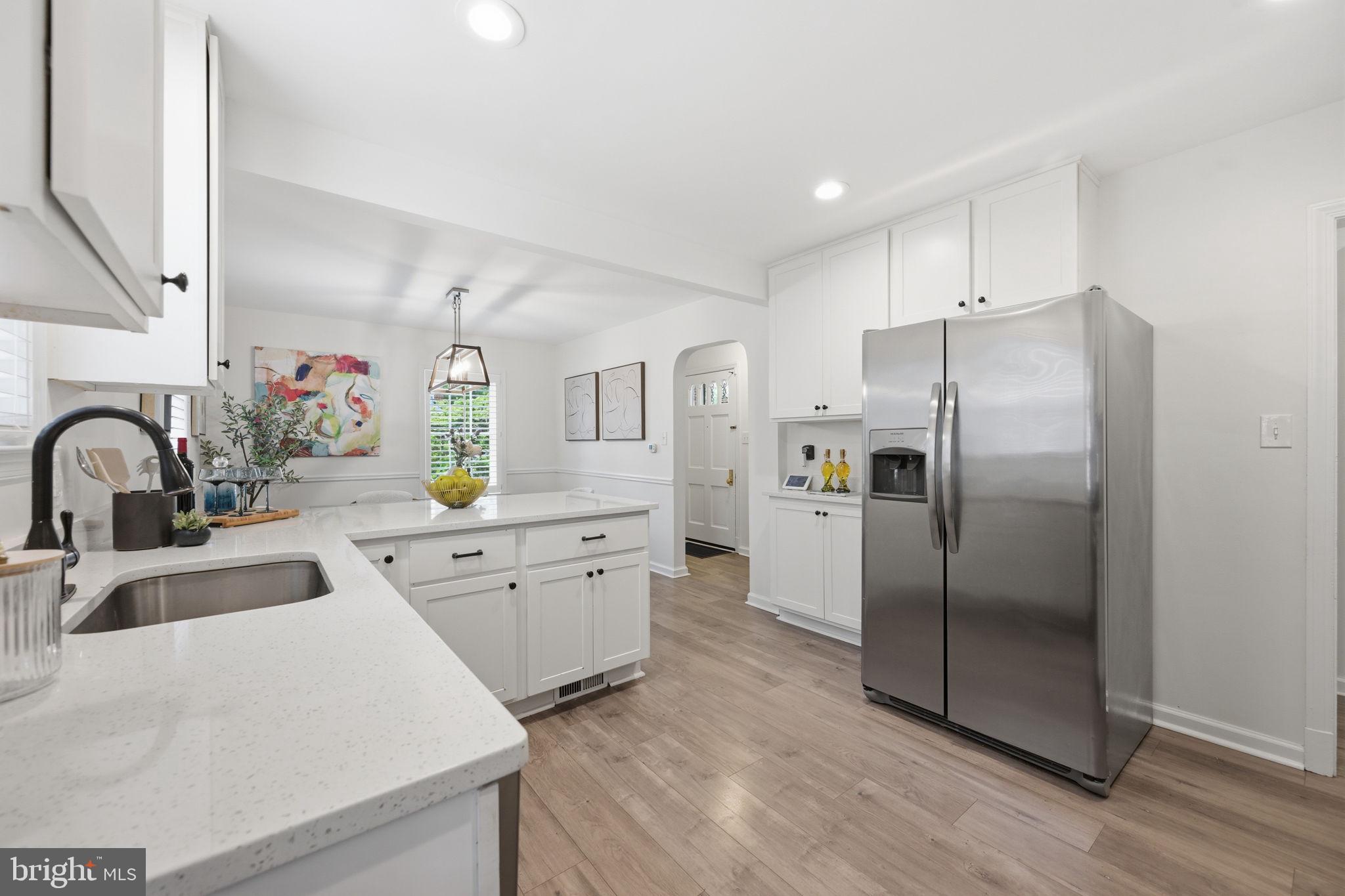 3512 LONGFELLOW STREET