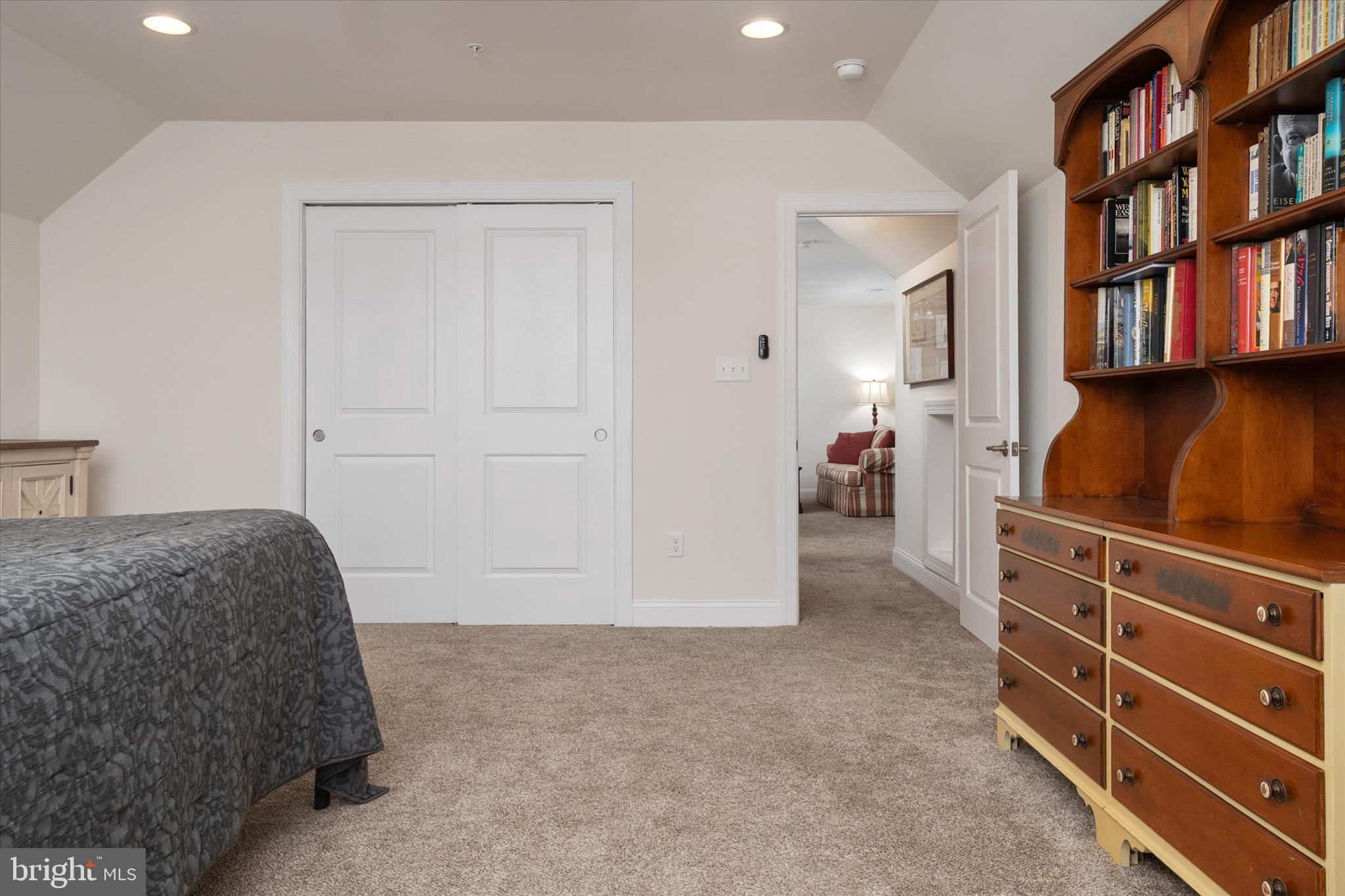 BAY BRIDGE COVE - Residential