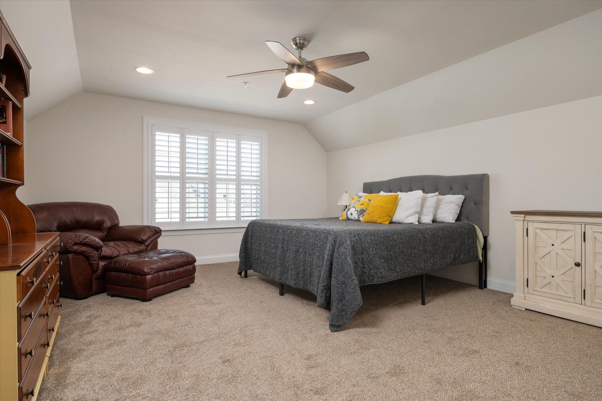 BAY BRIDGE COVE - Residential