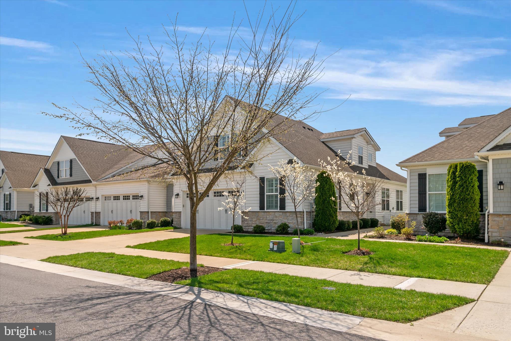 BAY BRIDGE COVE - Residential