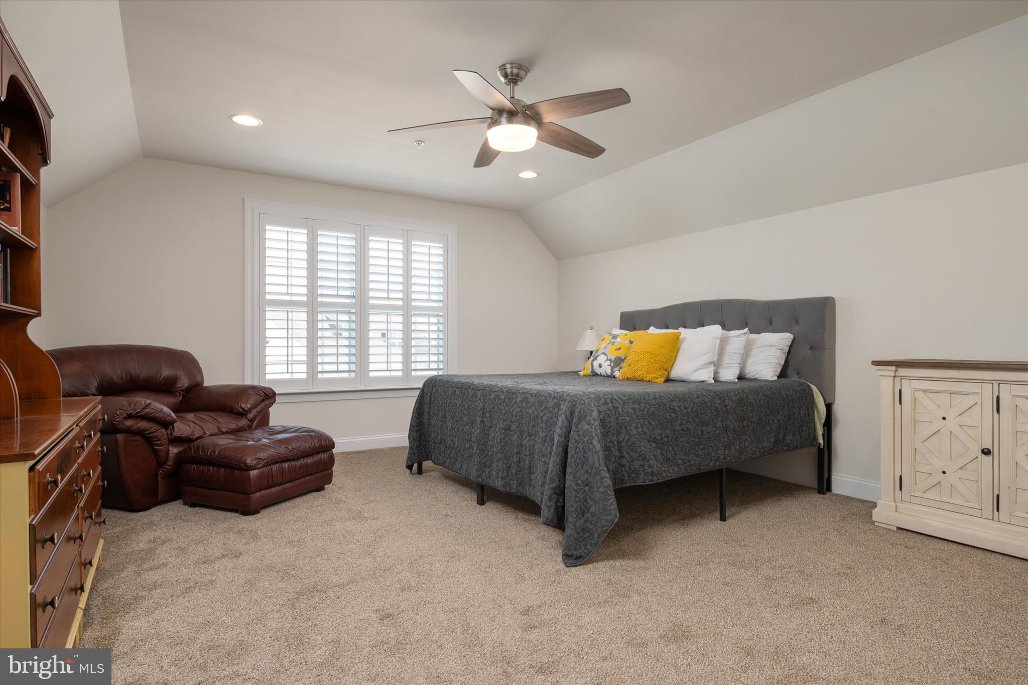 BAY BRIDGE COVE - Residential