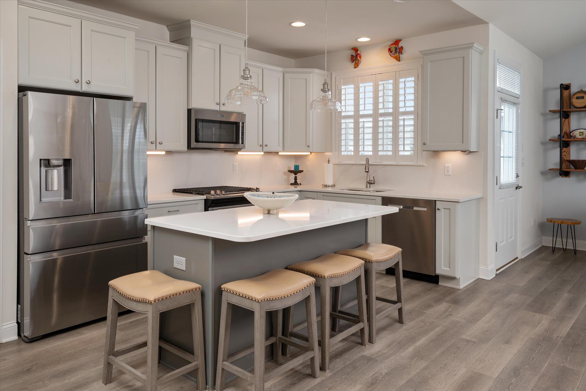 BAY BRIDGE COVE - Residential