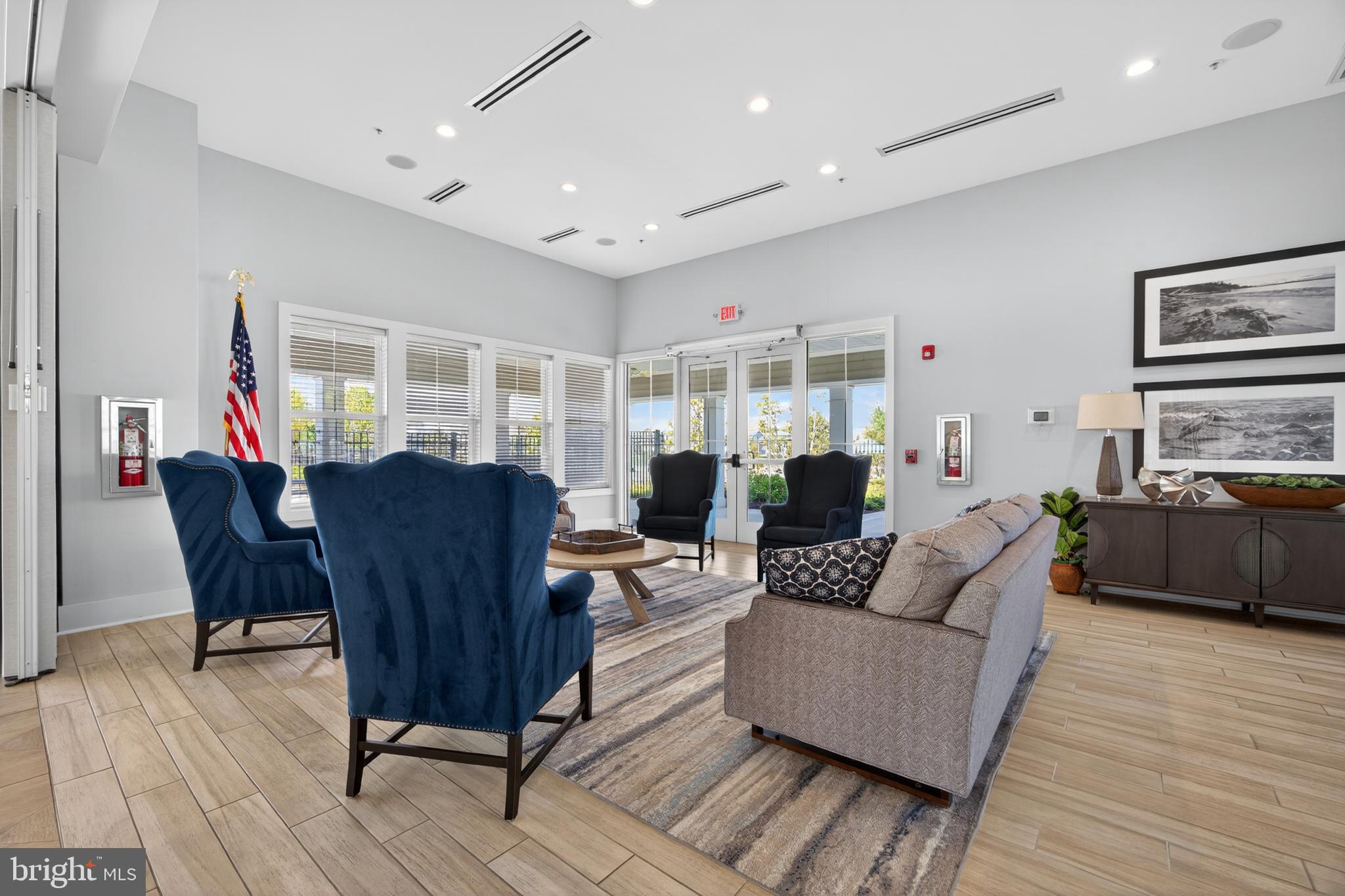 BAY BRIDGE COVE - Residential