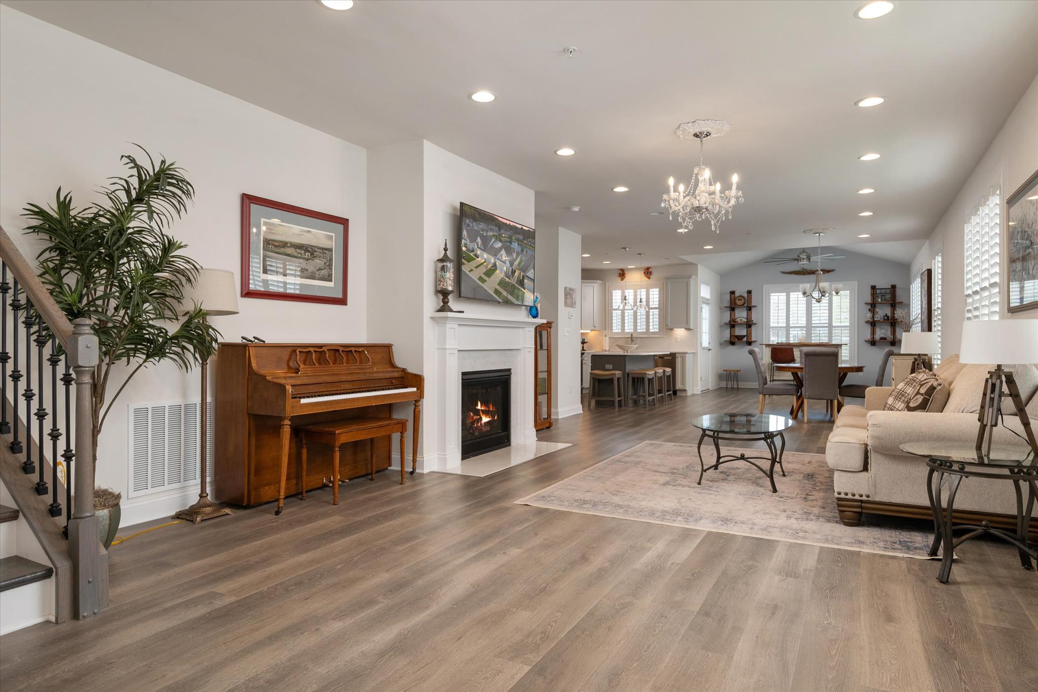 BAY BRIDGE COVE - Residential