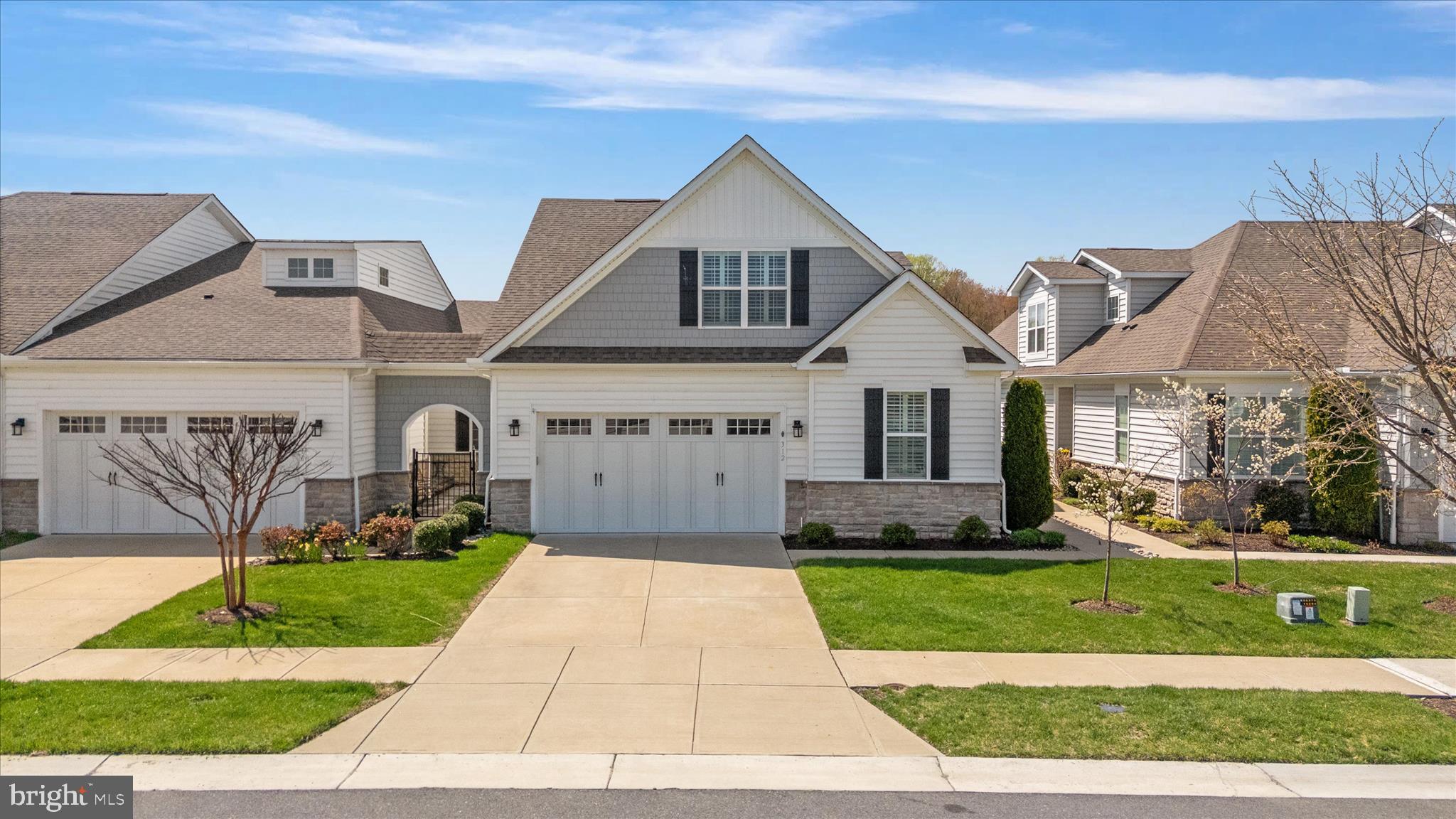 BAY BRIDGE COVE - Residential