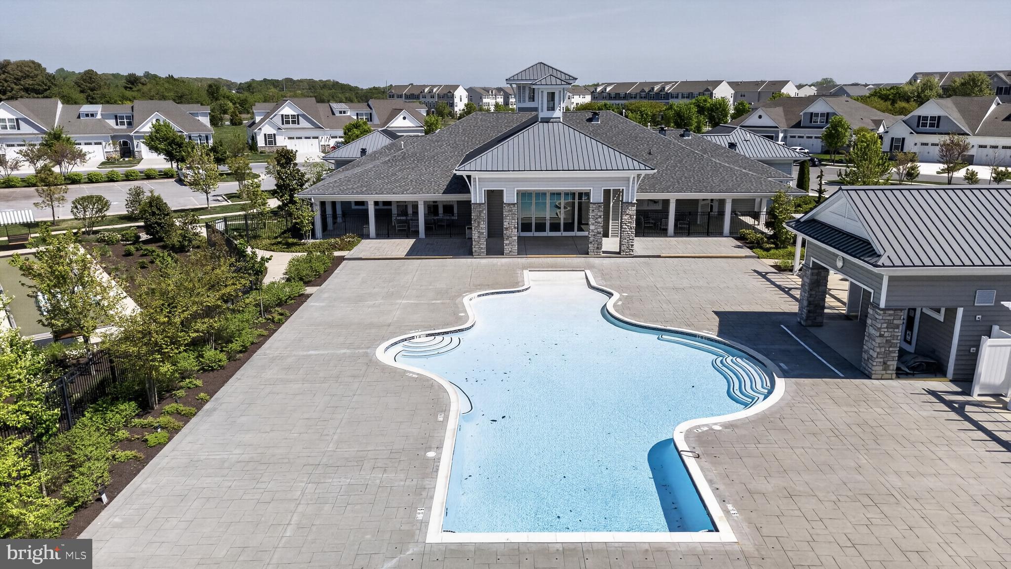 BAY BRIDGE COVE - Residential