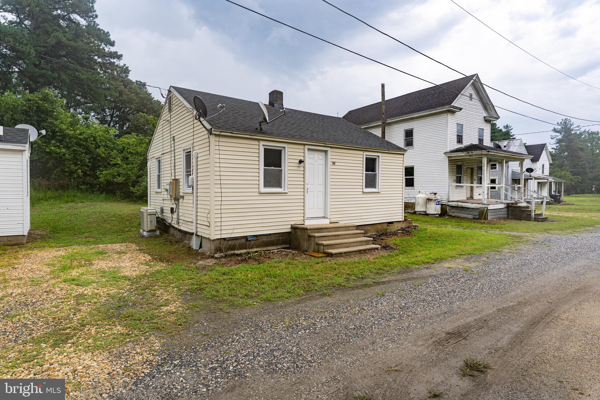 113 DAVIS LANE