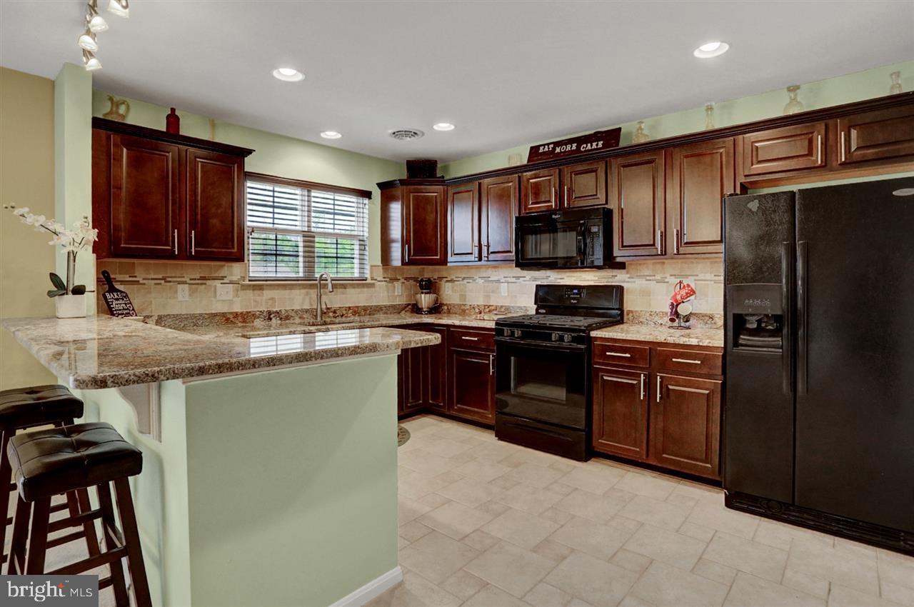 BUMBLE BEE HOLLOW - Residential