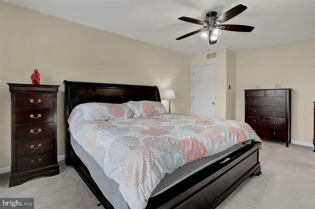 BUMBLE BEE HOLLOW - Residential