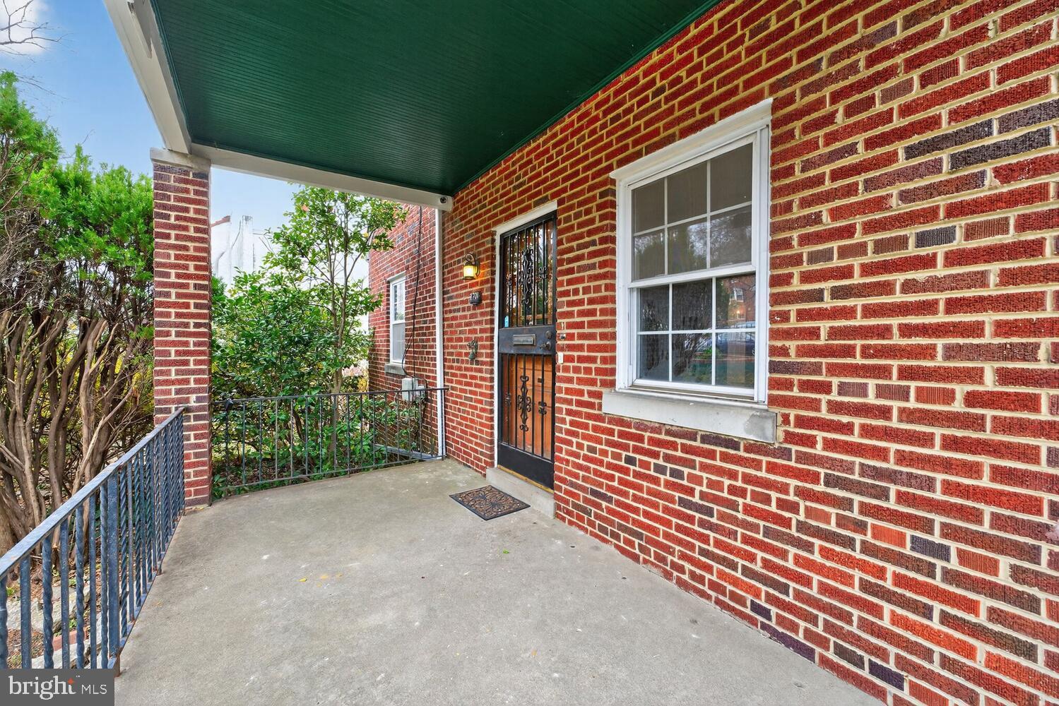 3701 CAMDEN STREET SE