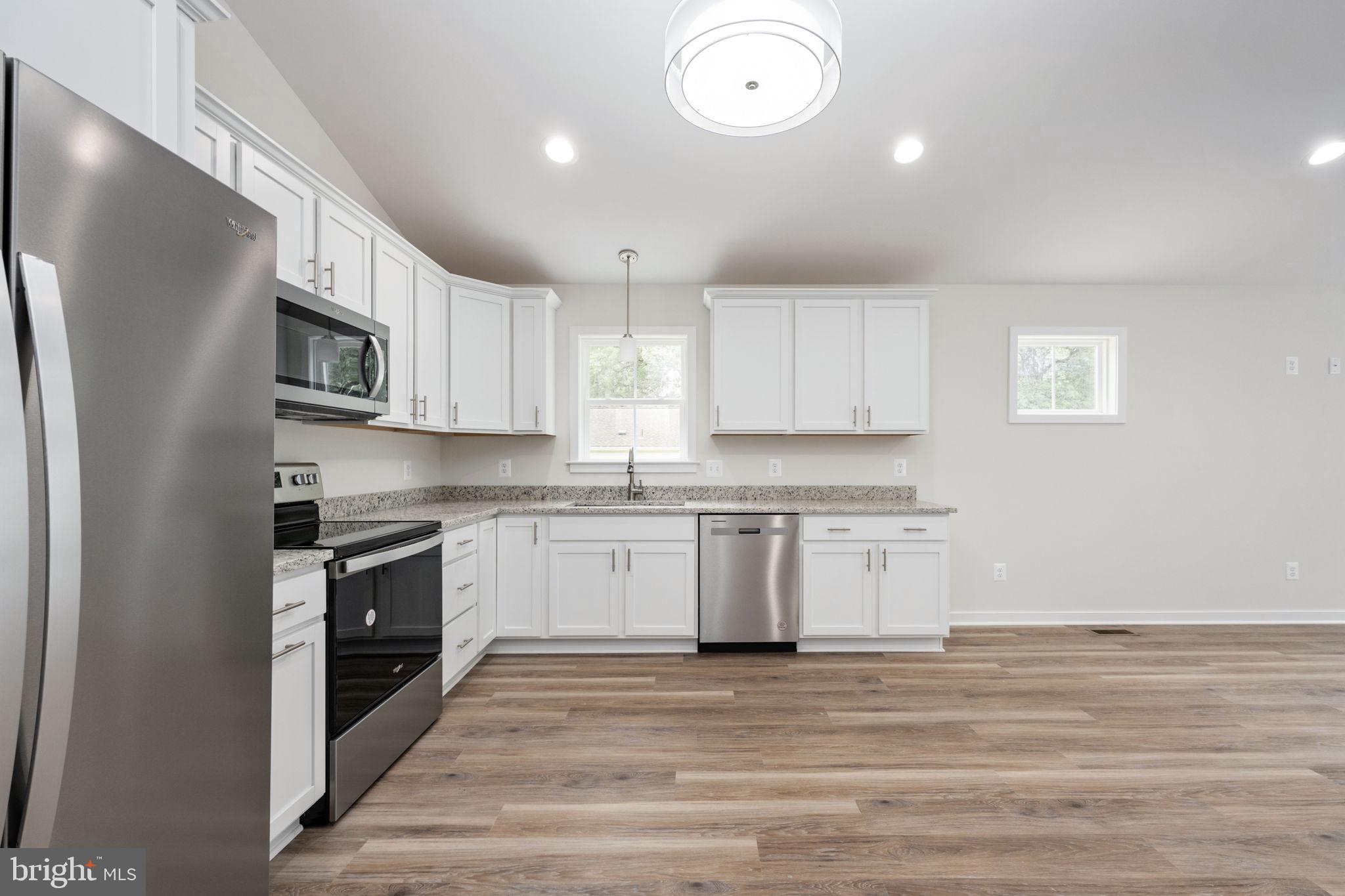 WESTMORELAND SHORES - Residential